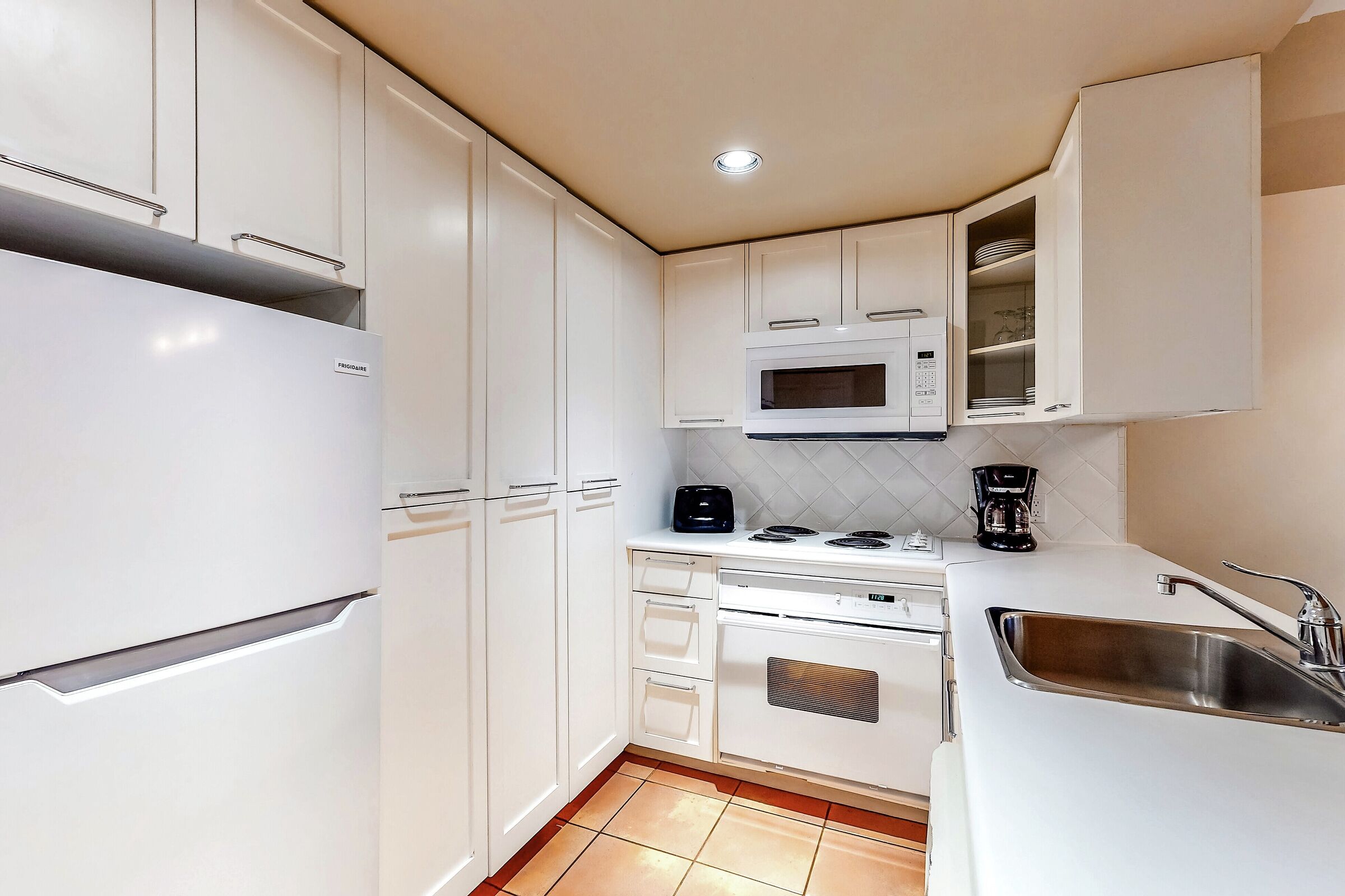 Studio Kitchen