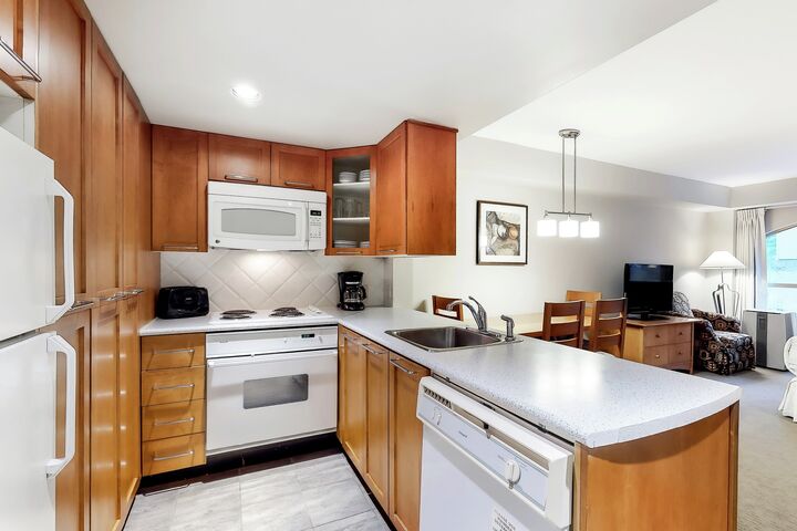 #3304 - Studio Kitchen