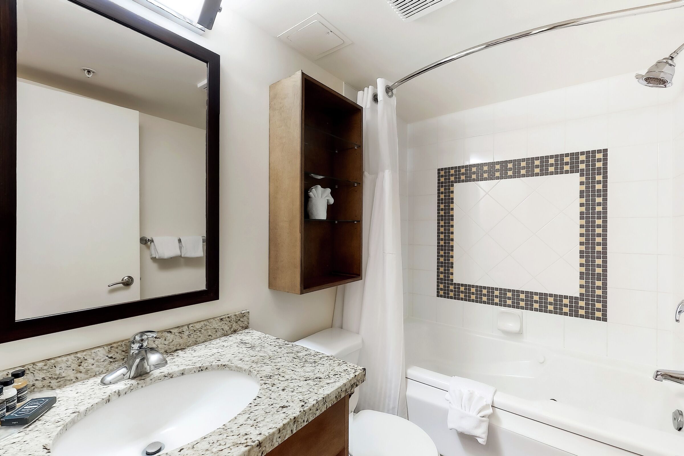 #3304 - Studio Bathroom
