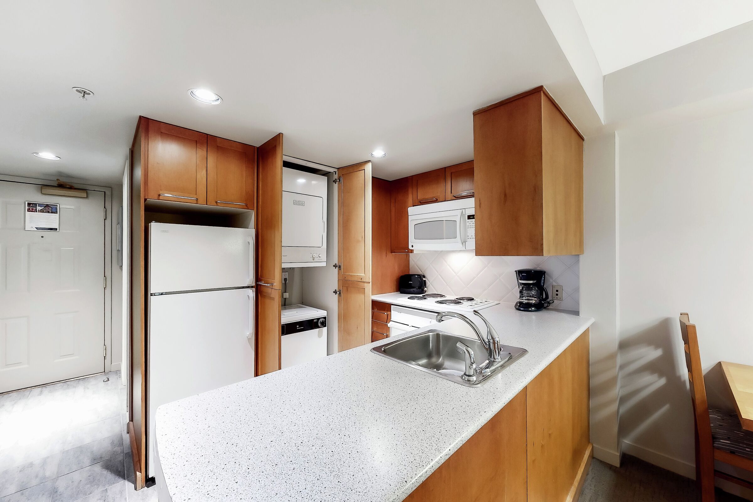 #3304 - Studio Kitchen