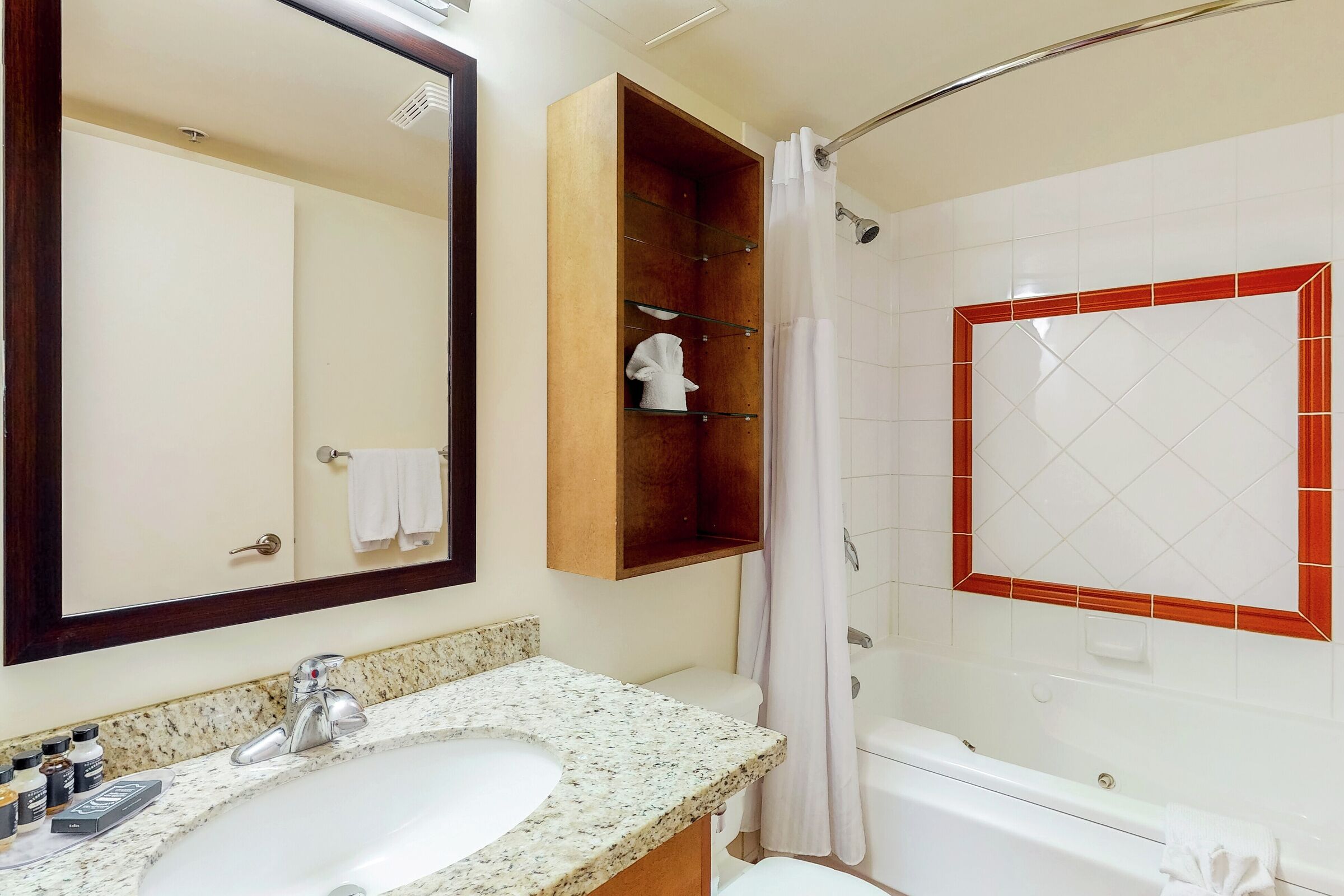 #616 - Studio Bathroom