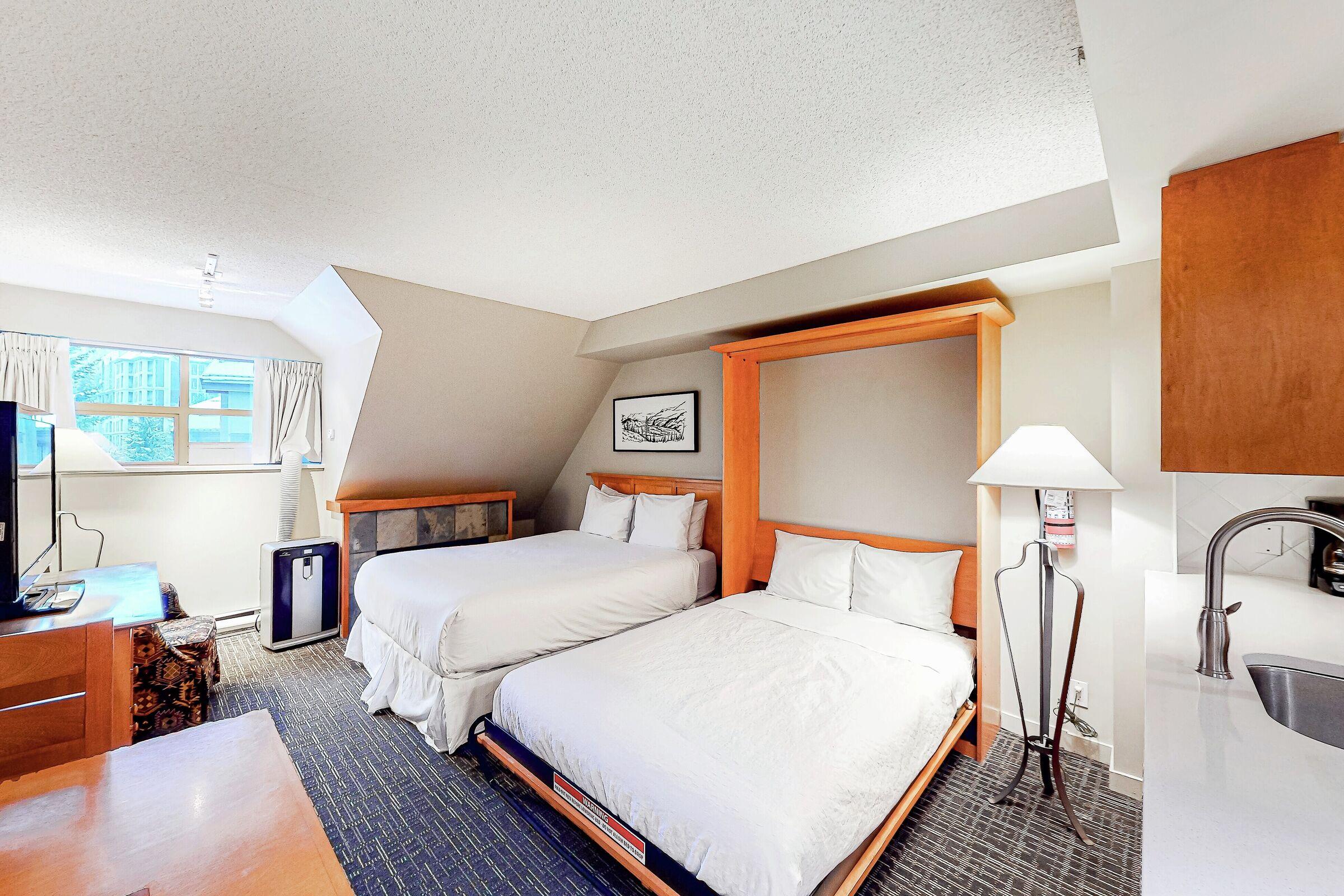 #4407 - Studio Sleeping Area