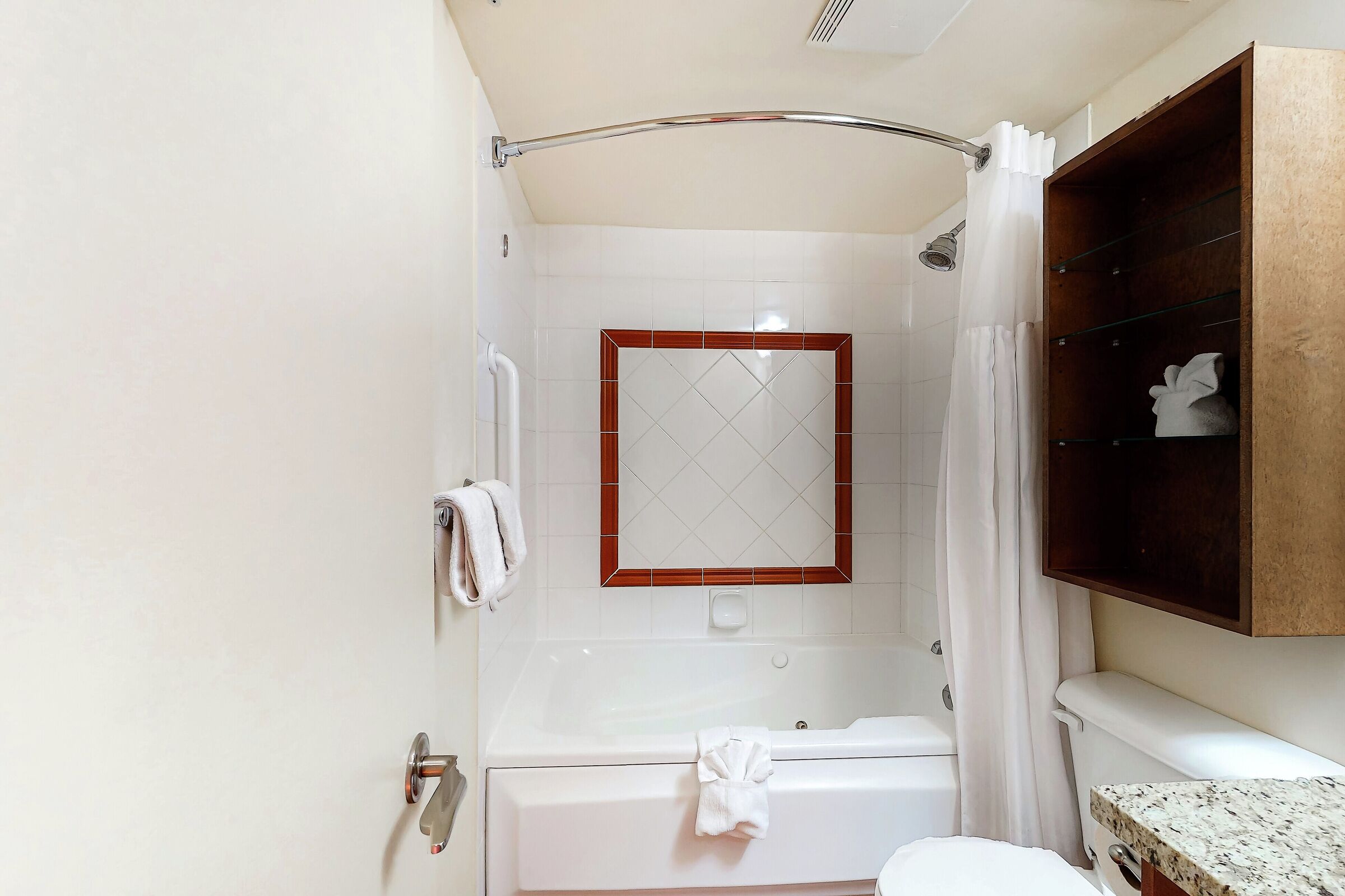 #216 - Studio Bathroom