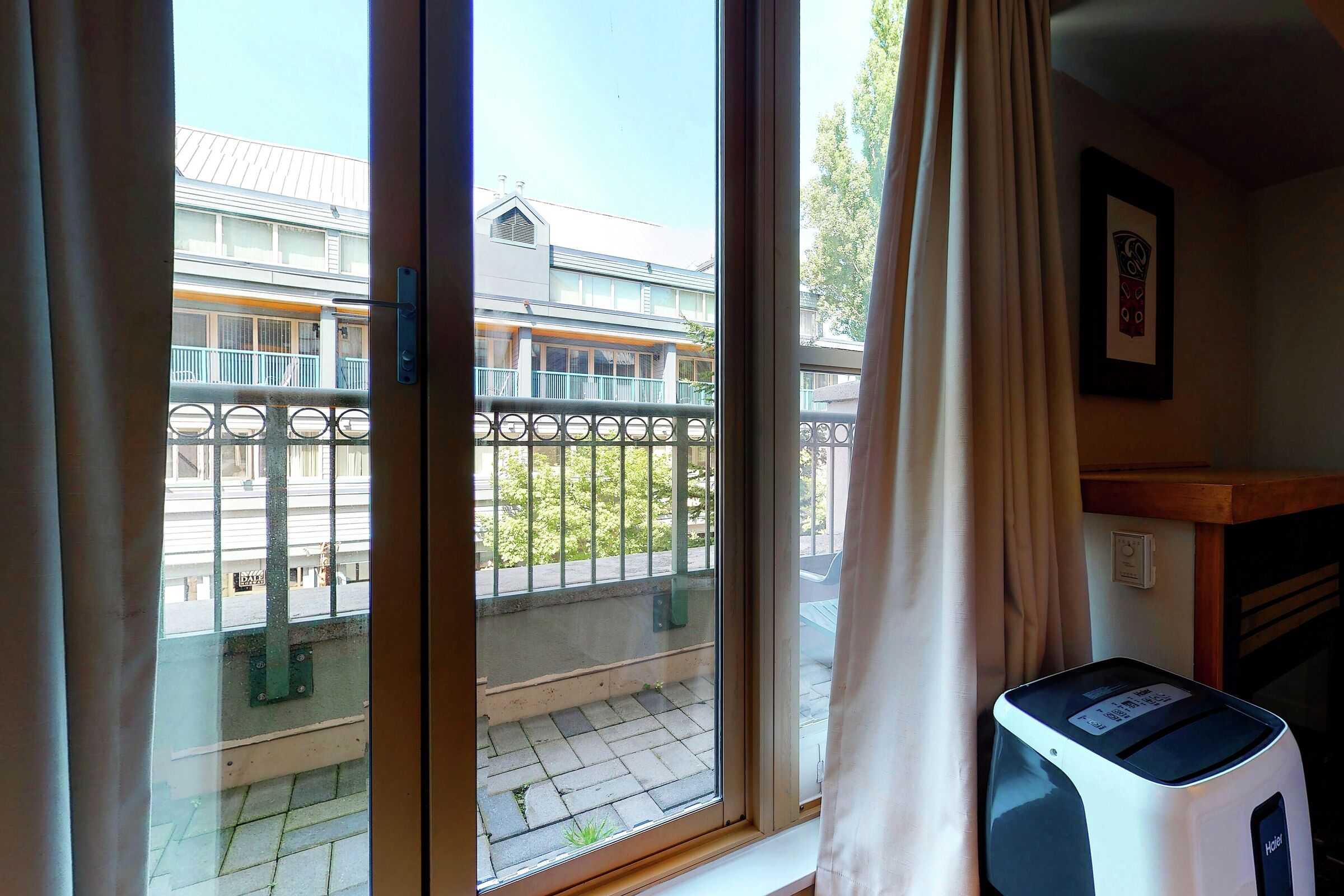 #205 - Studio Balcony
