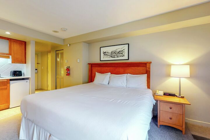 #429 - Studio Sleeping Area