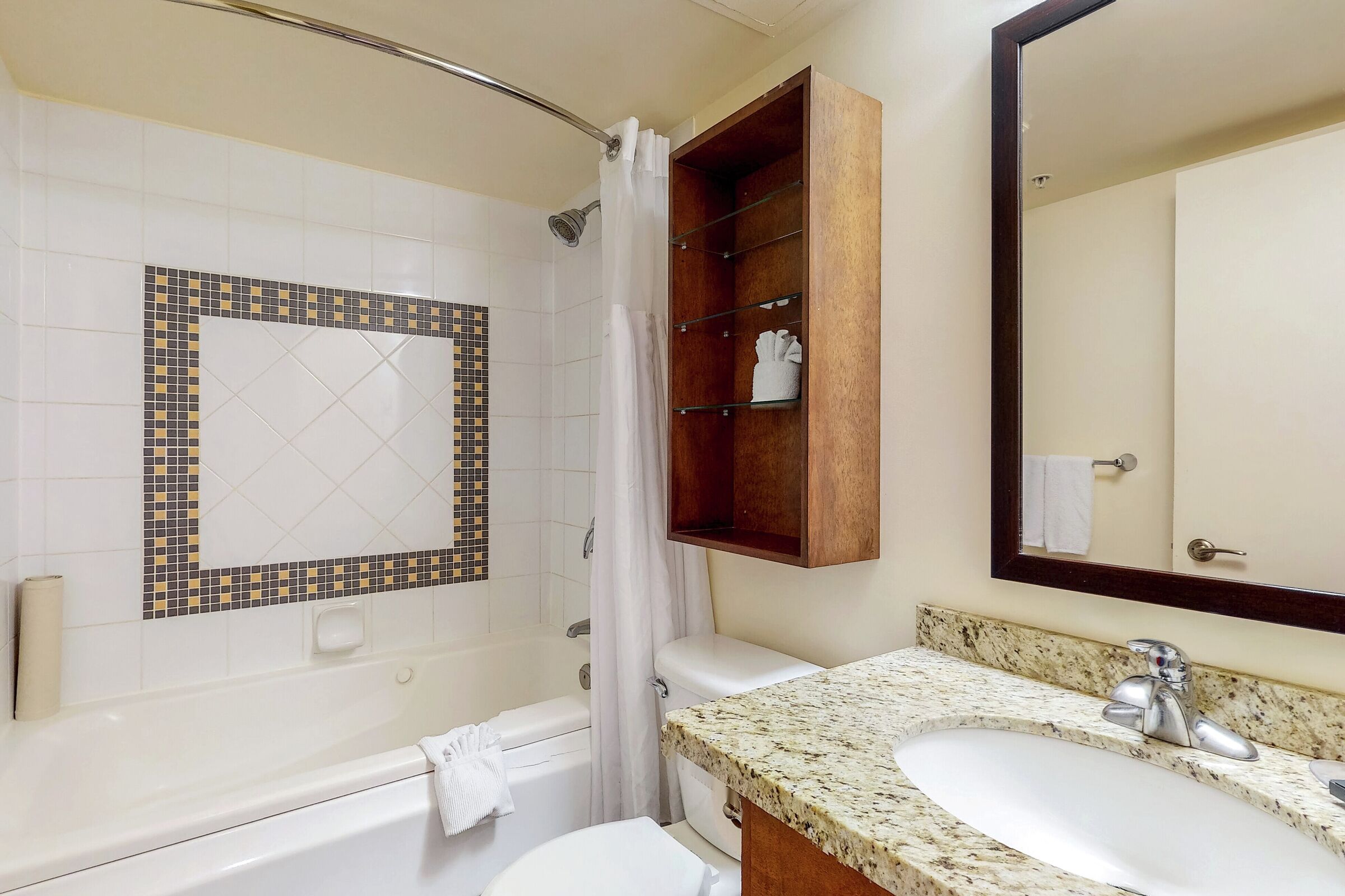 #429 - Studio Bathroom