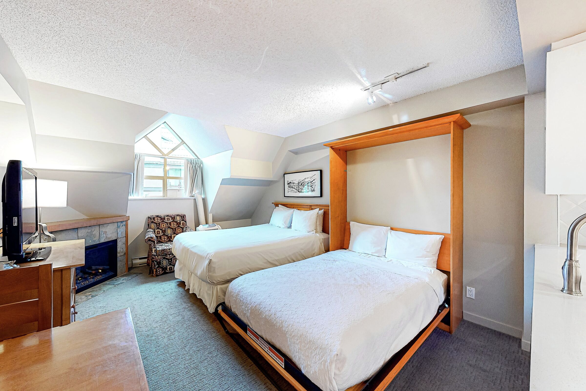 #4403 - Studio Sleeping Area