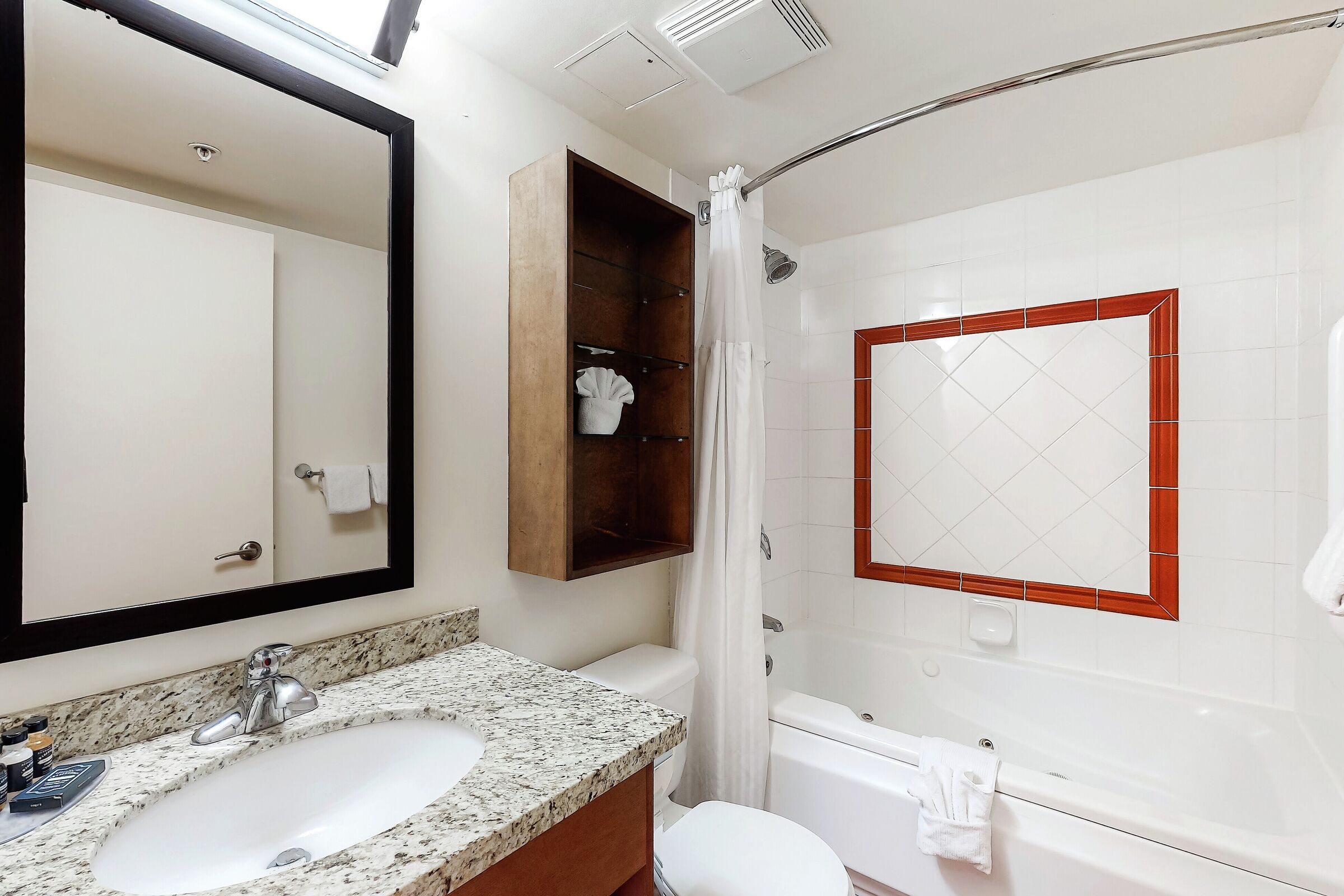 #304 - Studio Bathroom