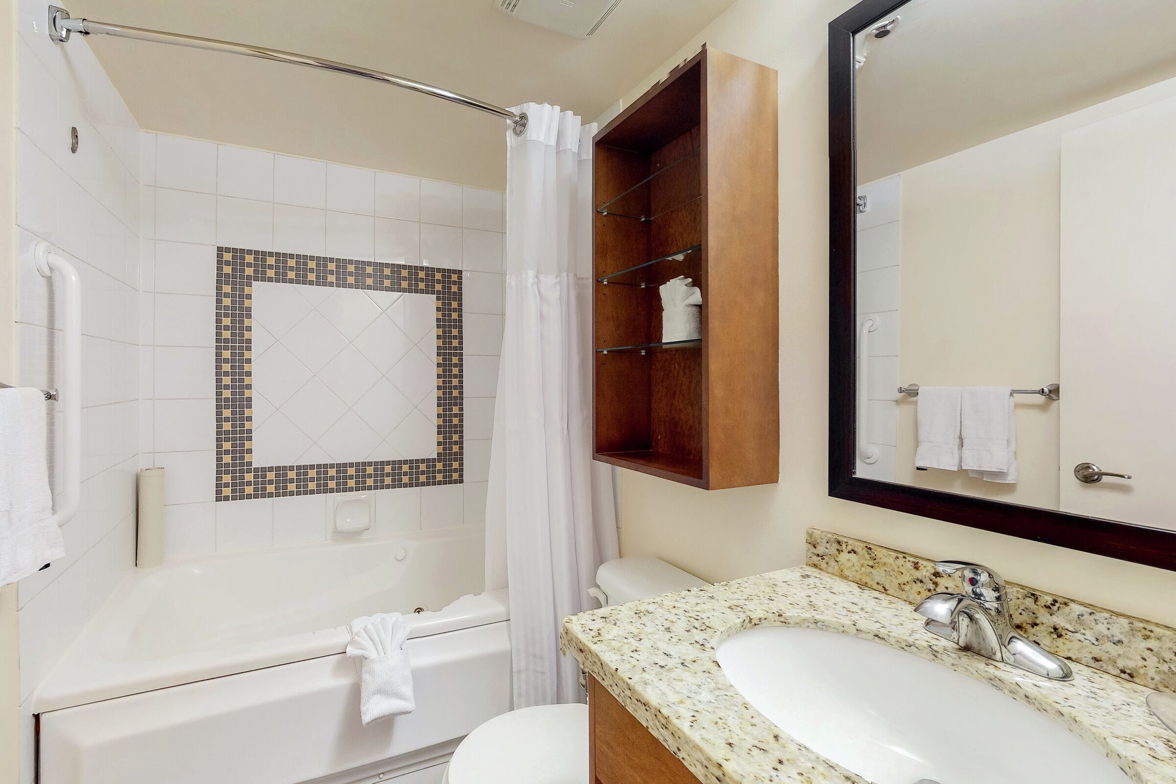 #502 - Studio Bathroom