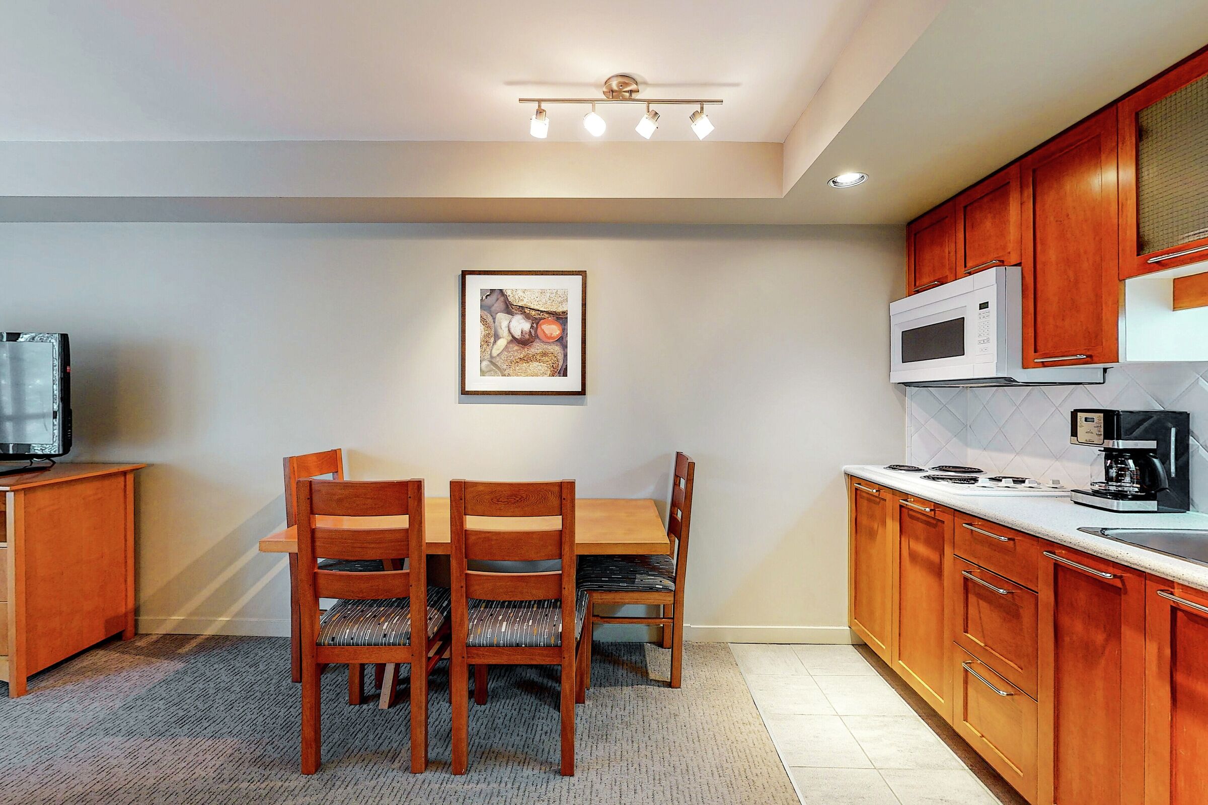 #311 - Studio Dining Area