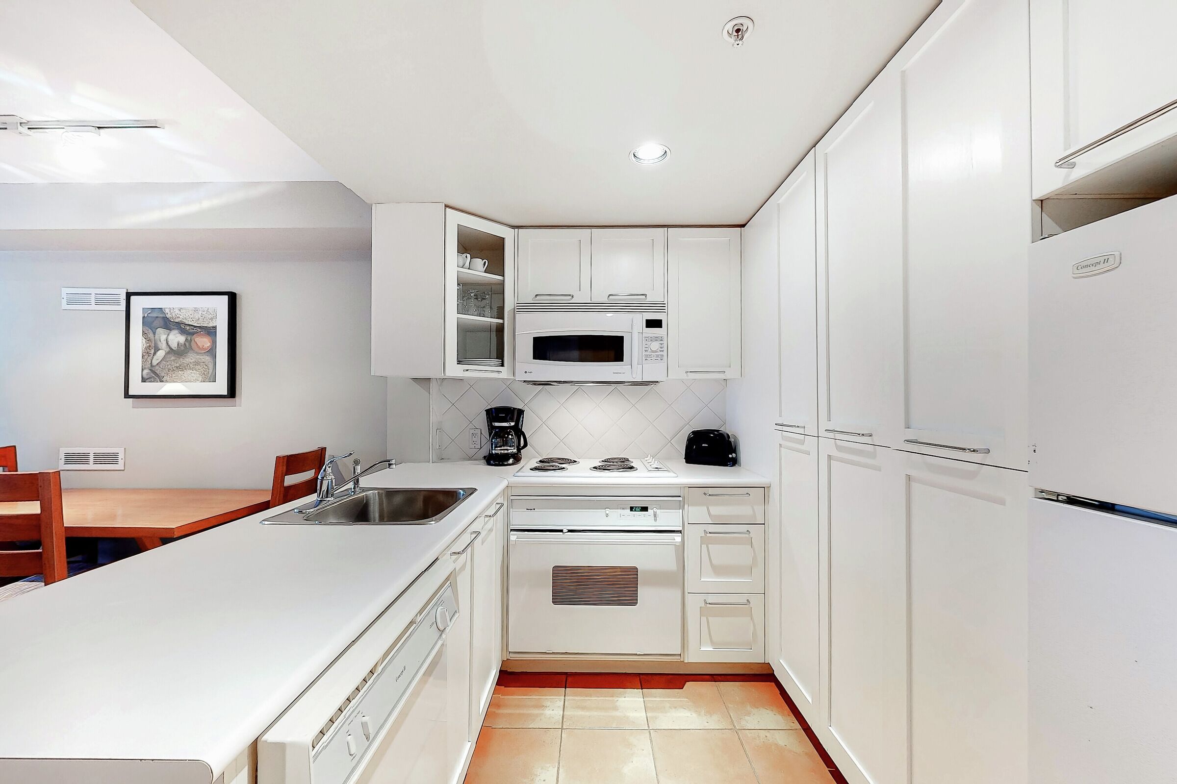 #212 - Studio Kitchen
