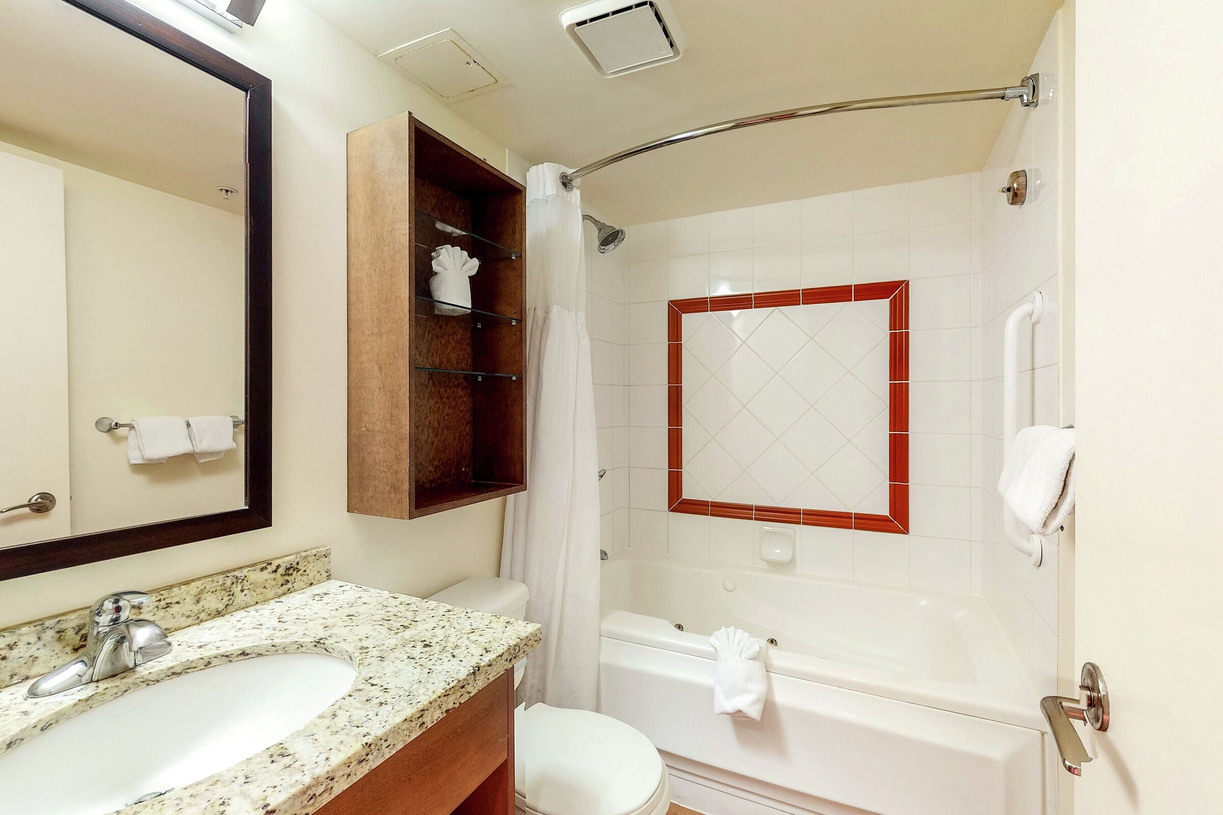 #526 - Studio Bathroom