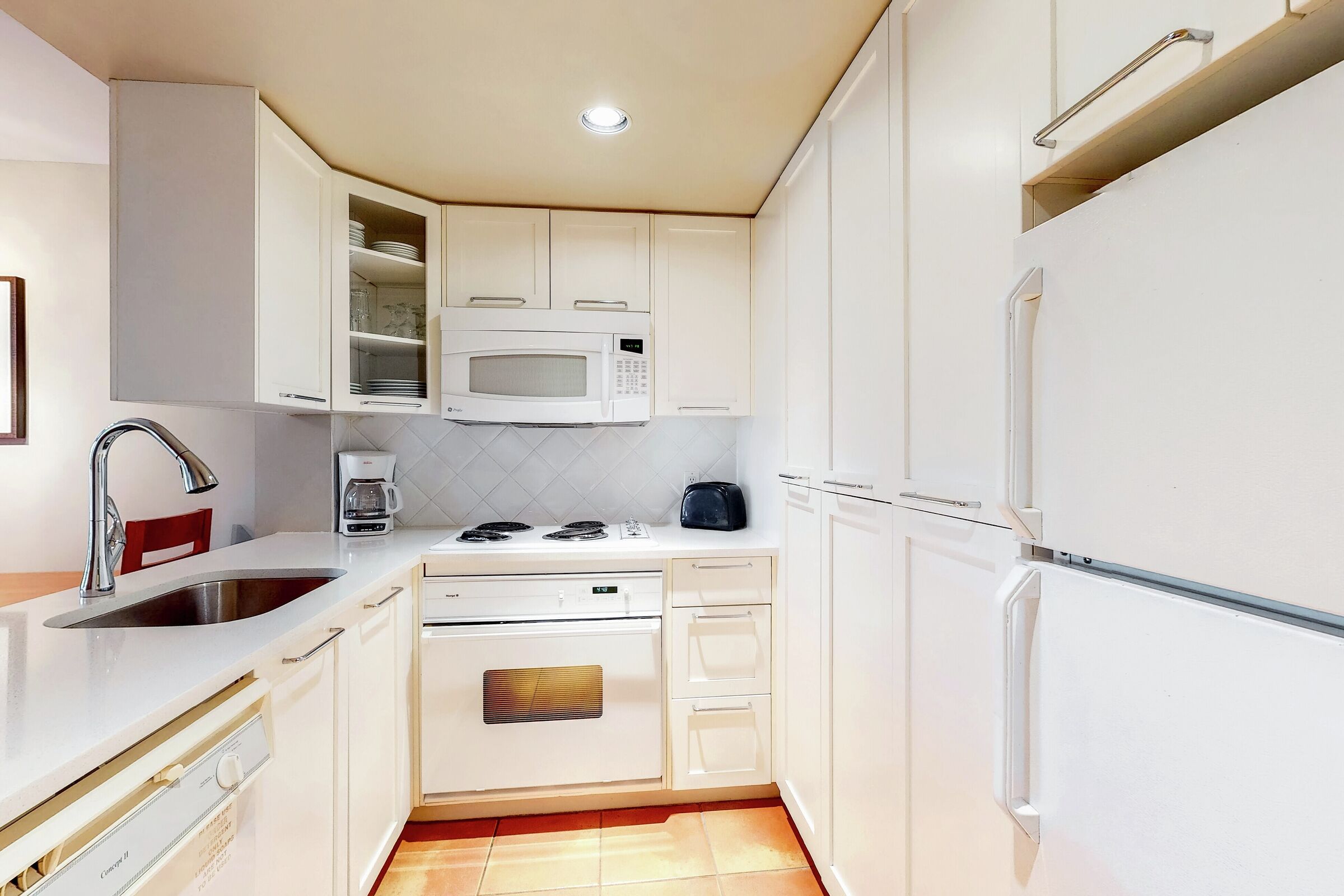 #425 - Studio Kitchen