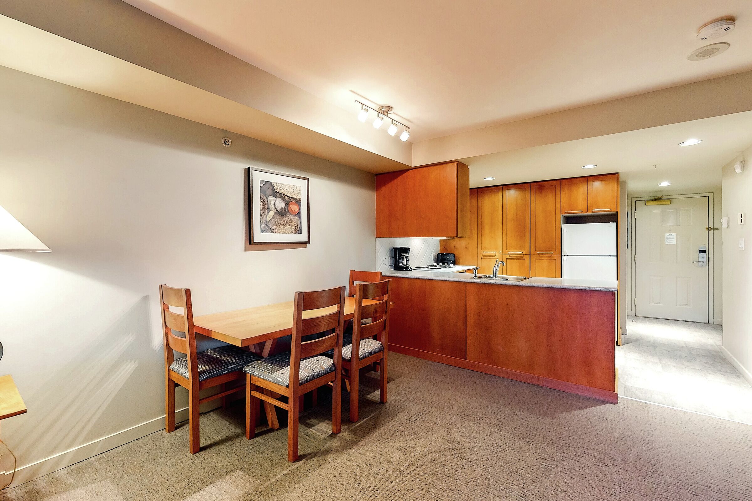 #410 - Studio Dining Area & Kitchen