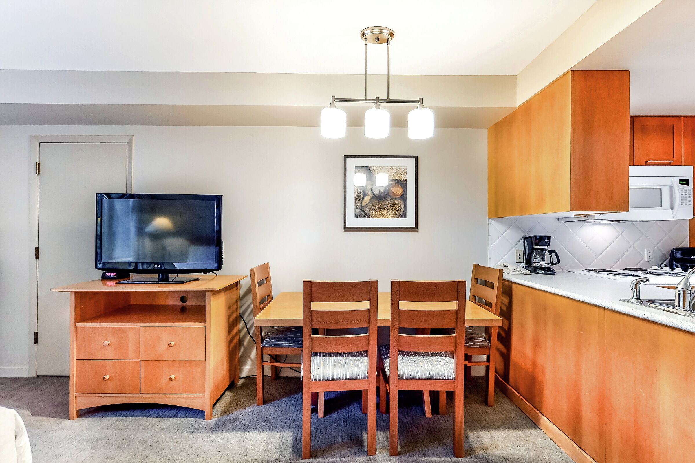 #209 - Studio Dining Area