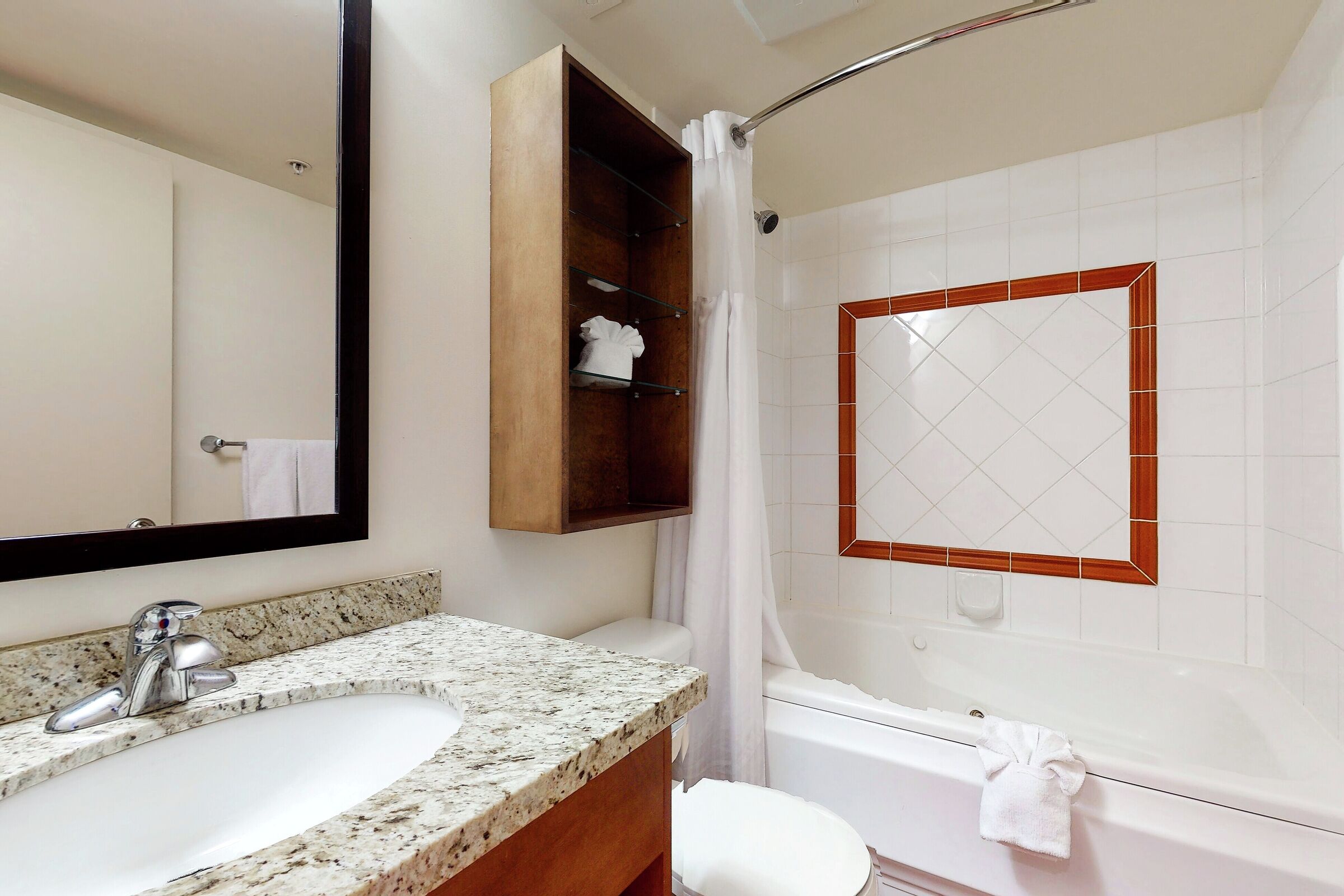 #428 - Studio Bathroom