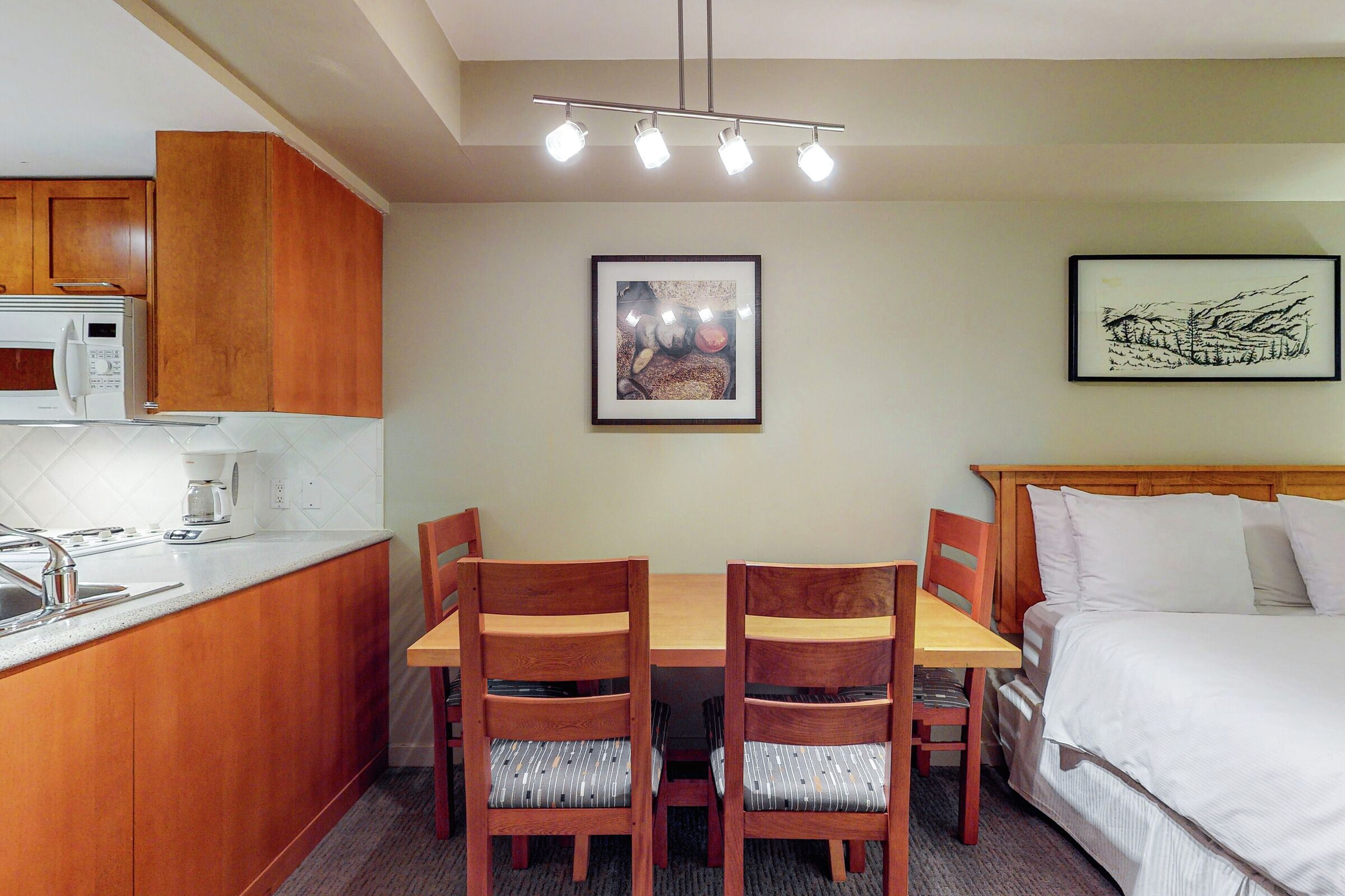 #307 - Studio Dining Area