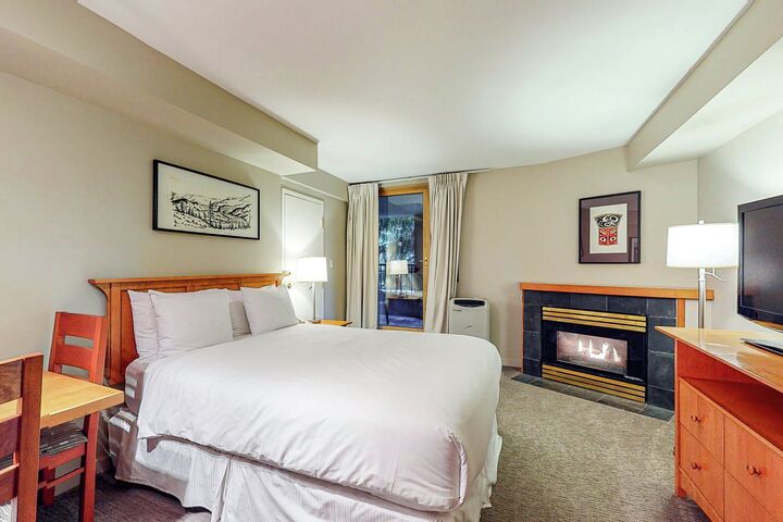 #307 - Studio Sleeping Area