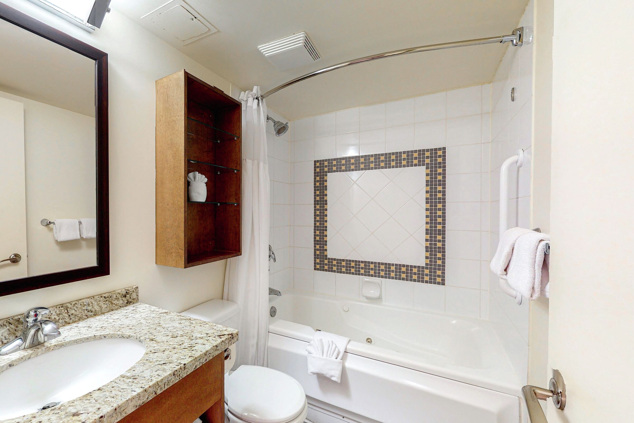 #307 - Studio Bathroom