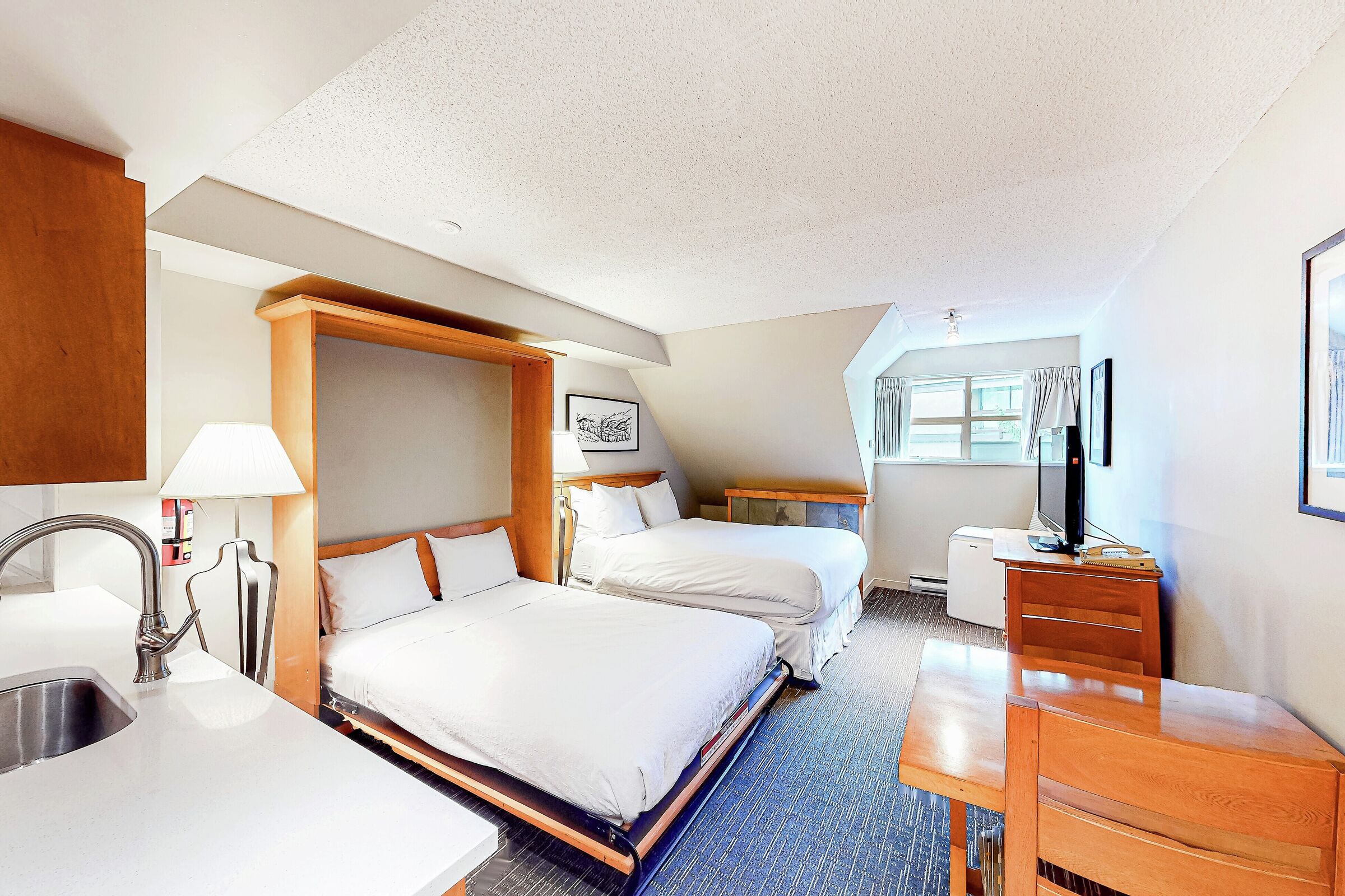 #4402 - Studio Sleeping Area