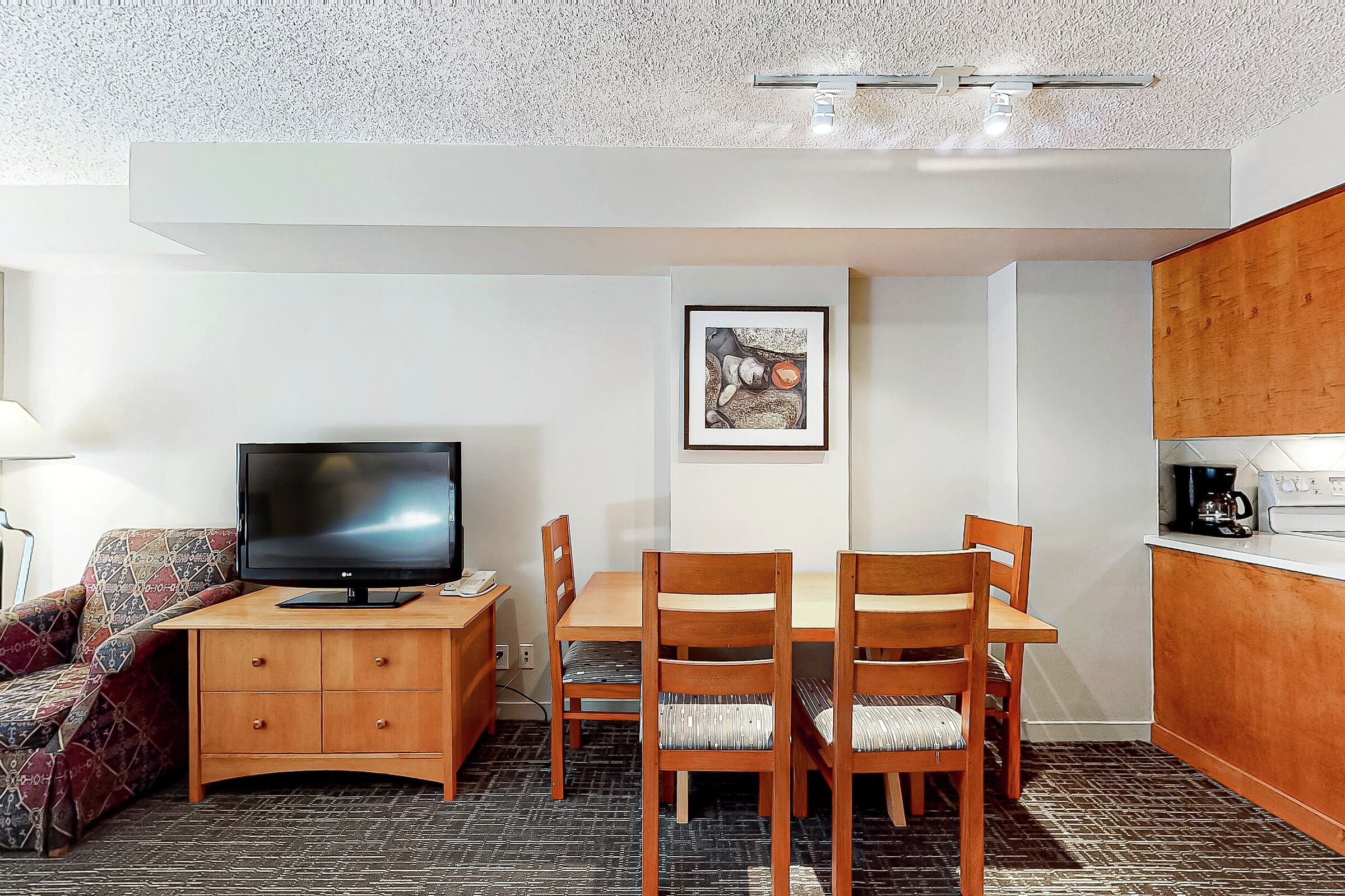 #3301 - Studio Dining Area