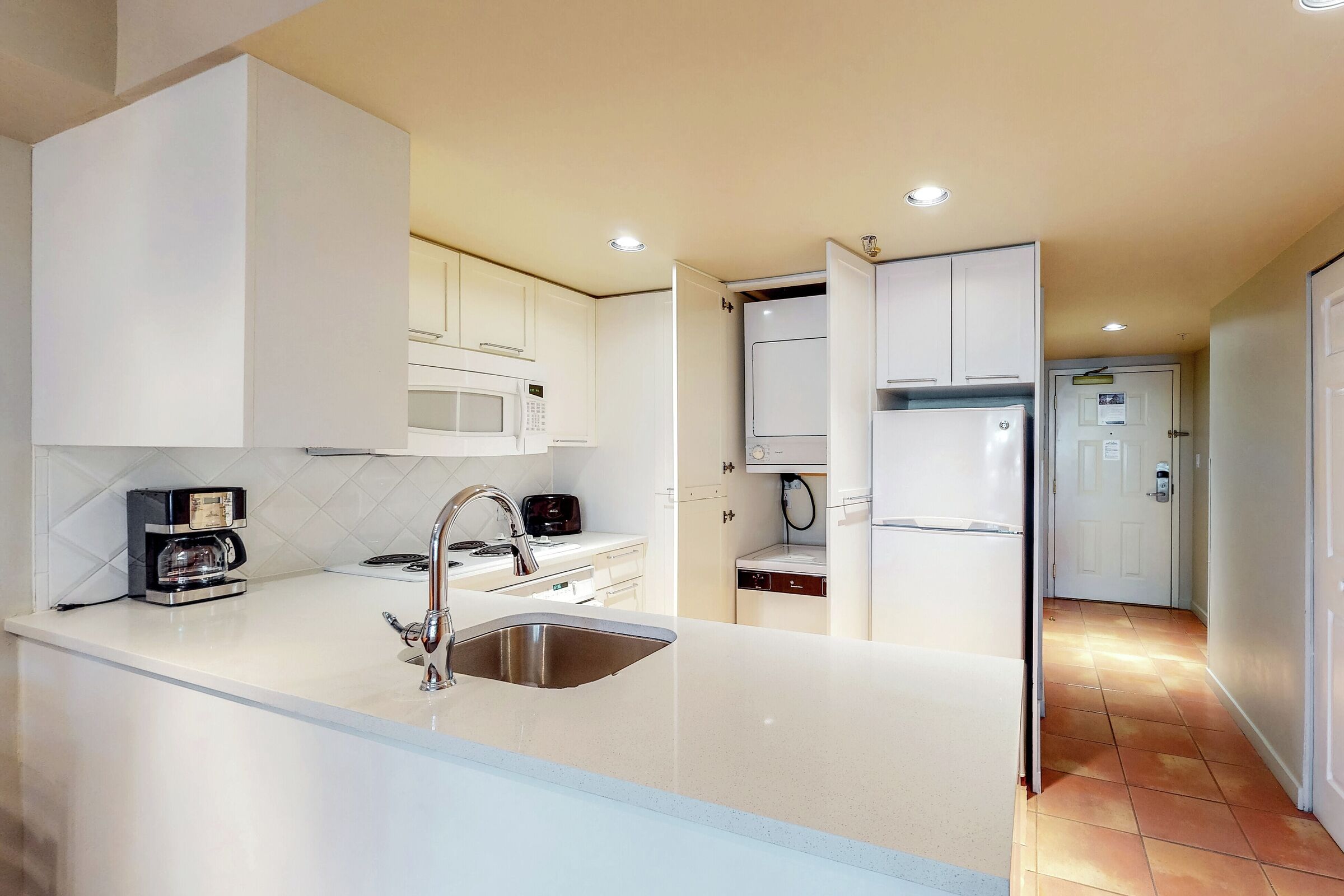#422 - Studio Kitchen