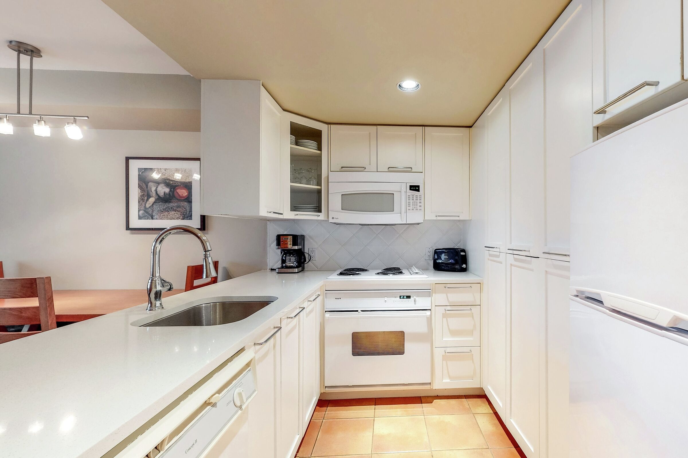 #422 - Studio Kitchen