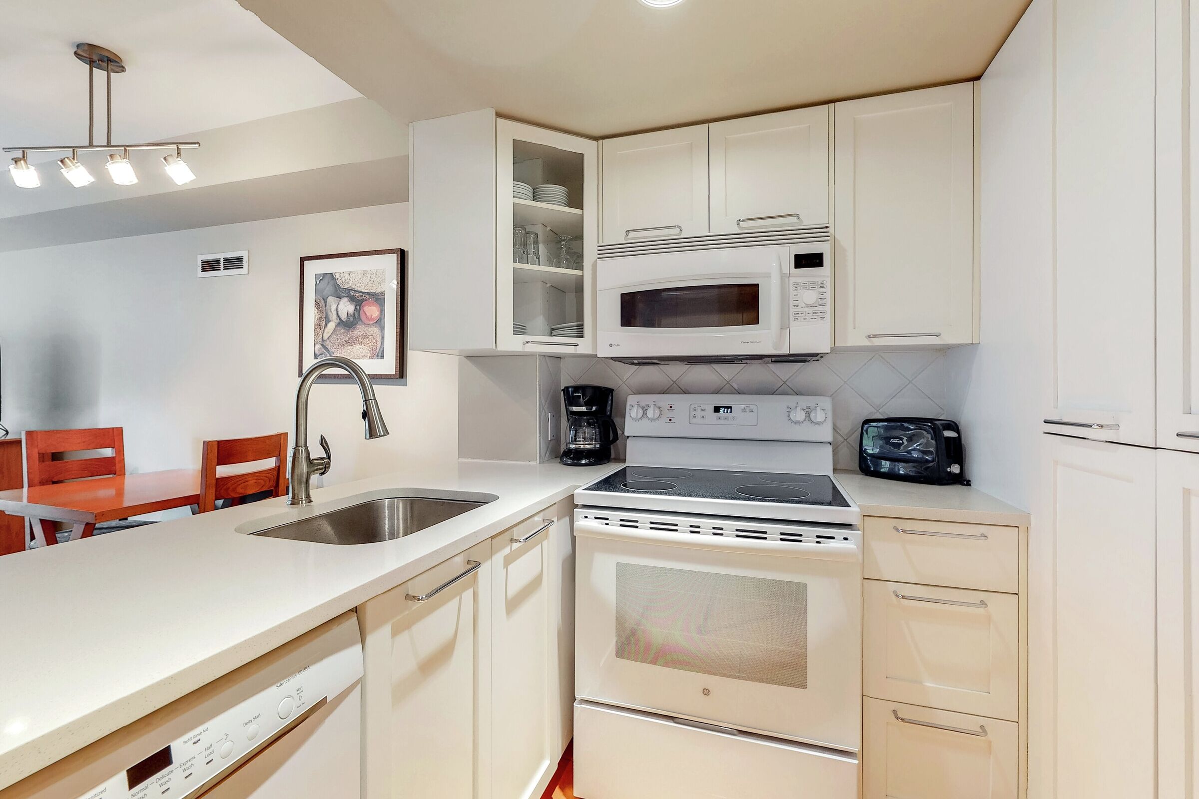 #522 - Studio Kitchen