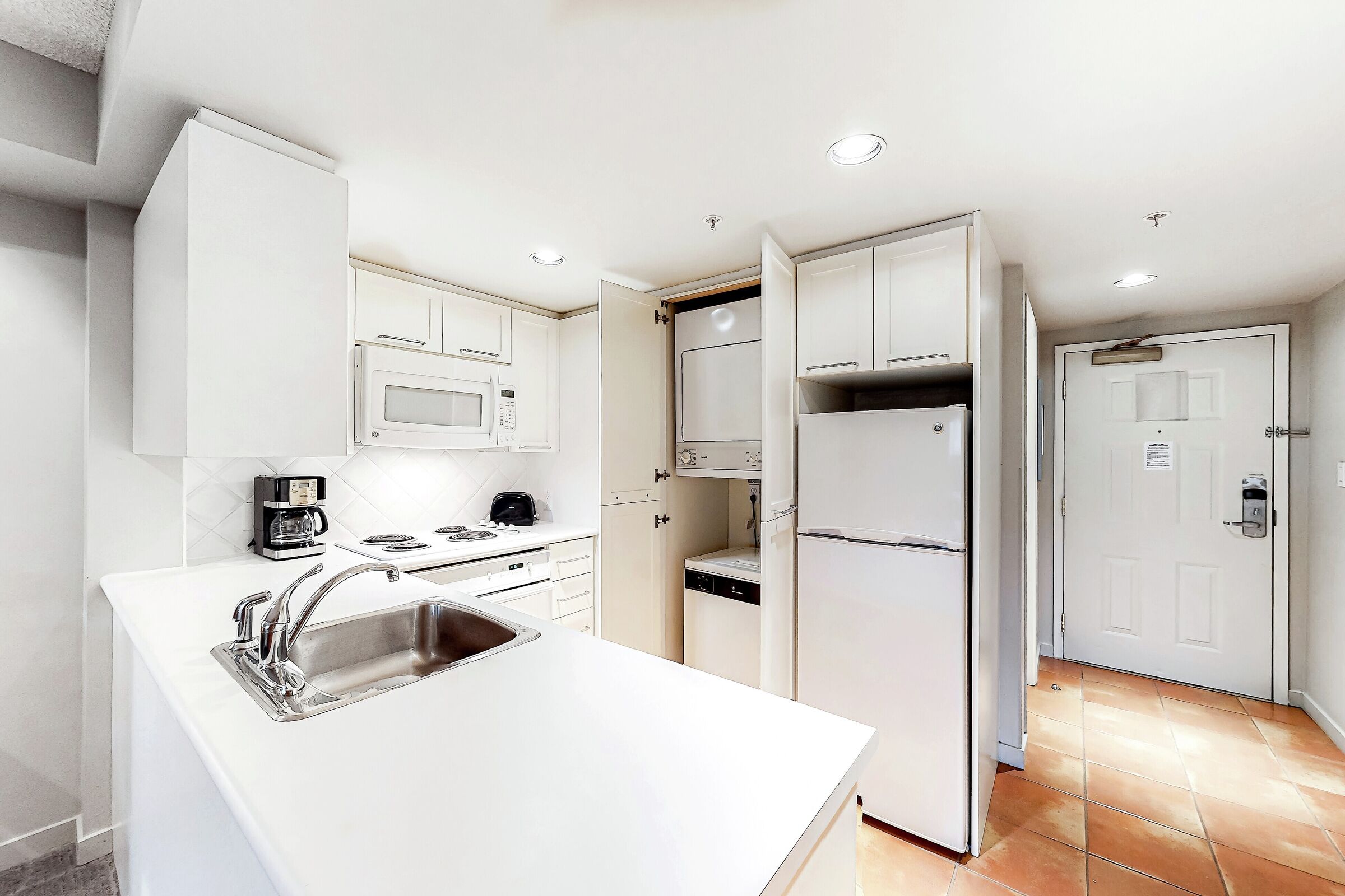 #511 - Studio Kitchen