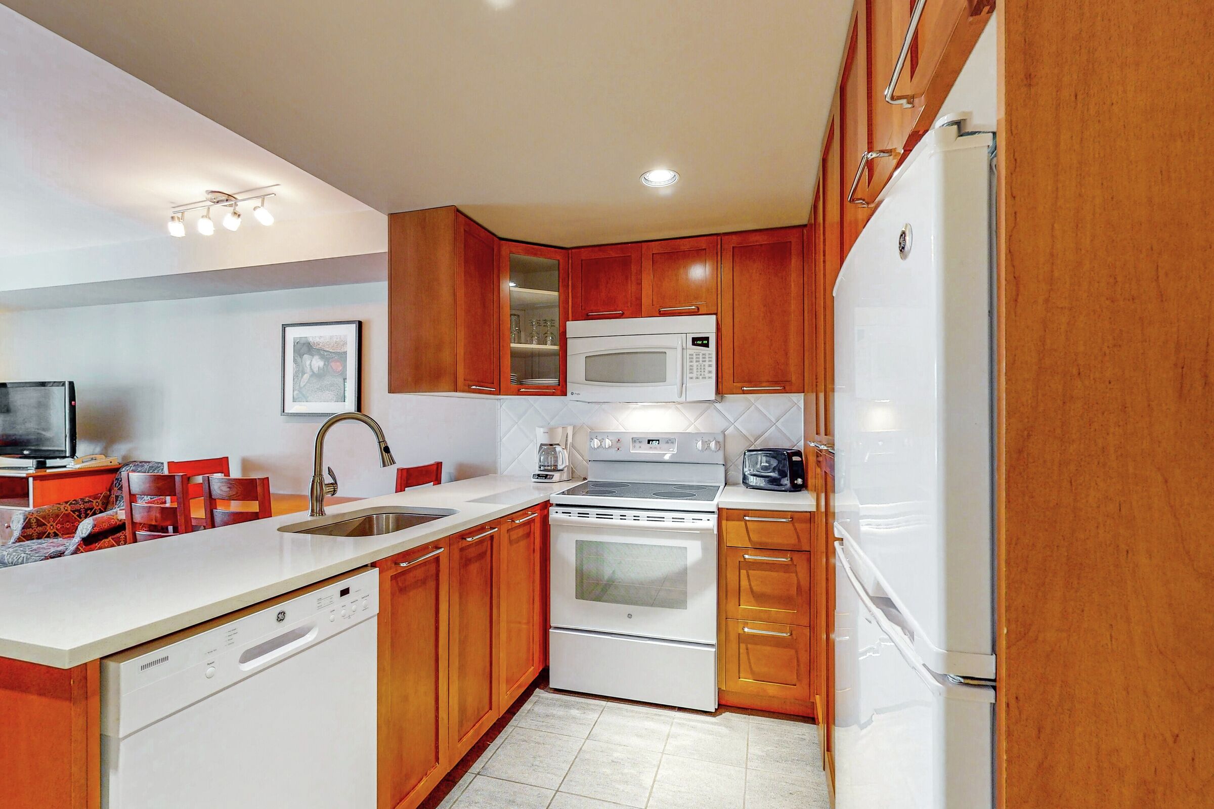 #305 - Studio Kitchen