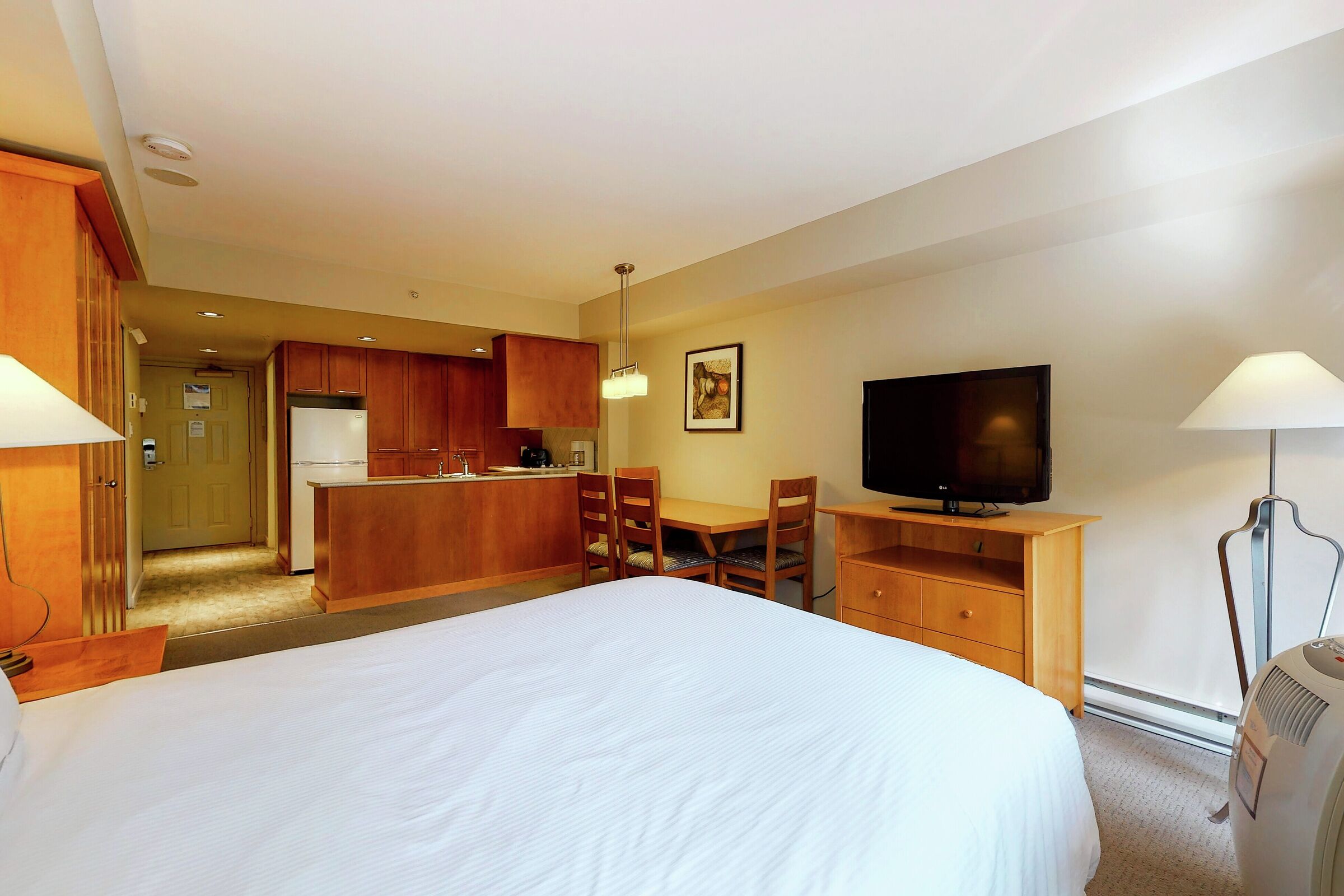 #3306 - Studio Sleeping Area