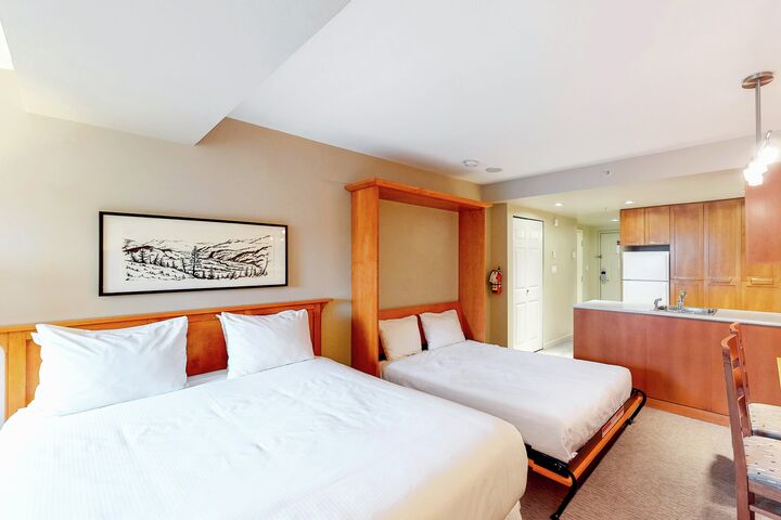 #513 - Studio Sleeping Area