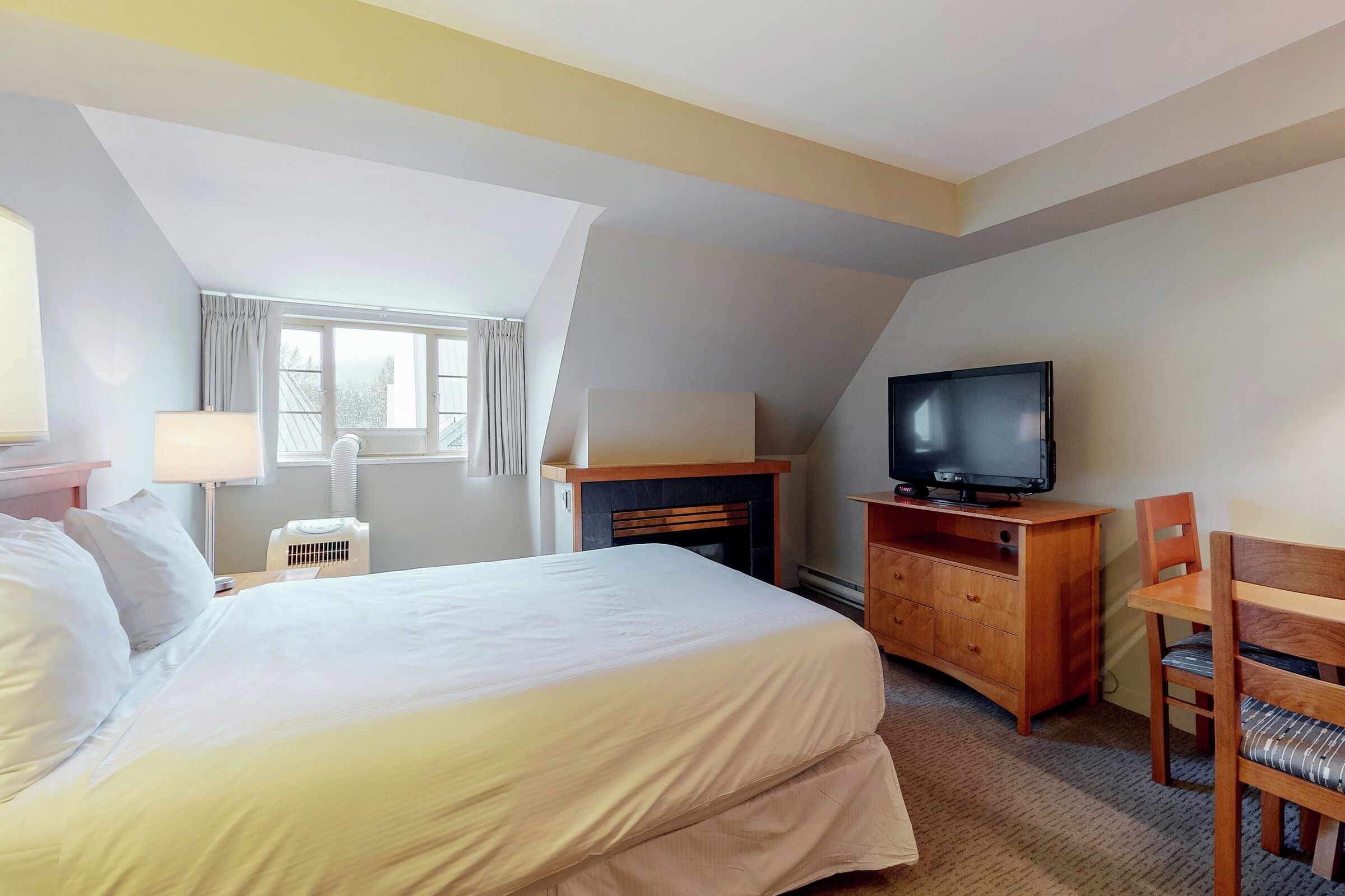 #514 - Studio Sleeping Area
