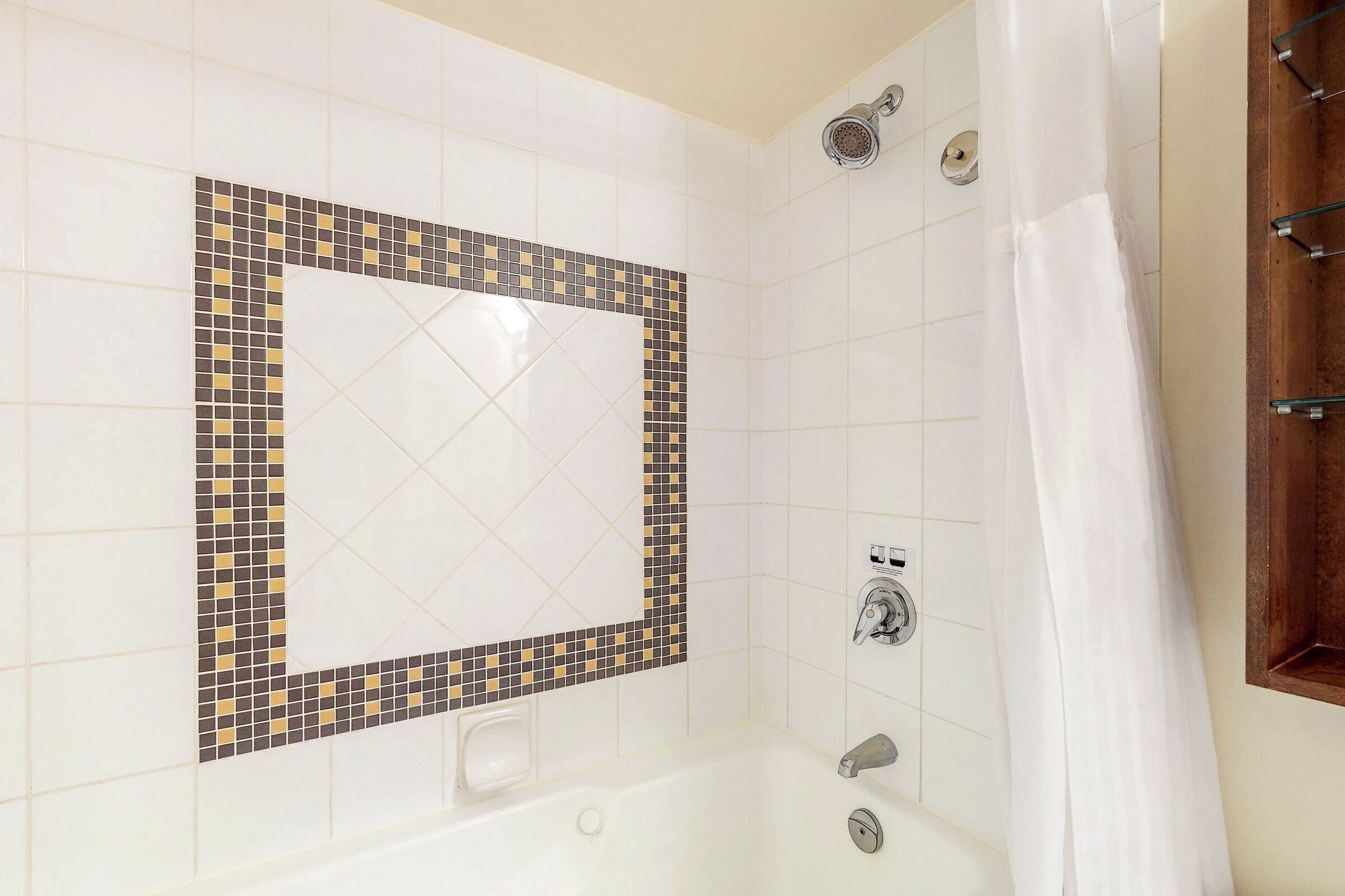 #418 - Studio Bathroom