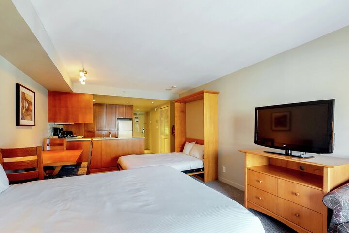 #418 - Studio Sleeping Area