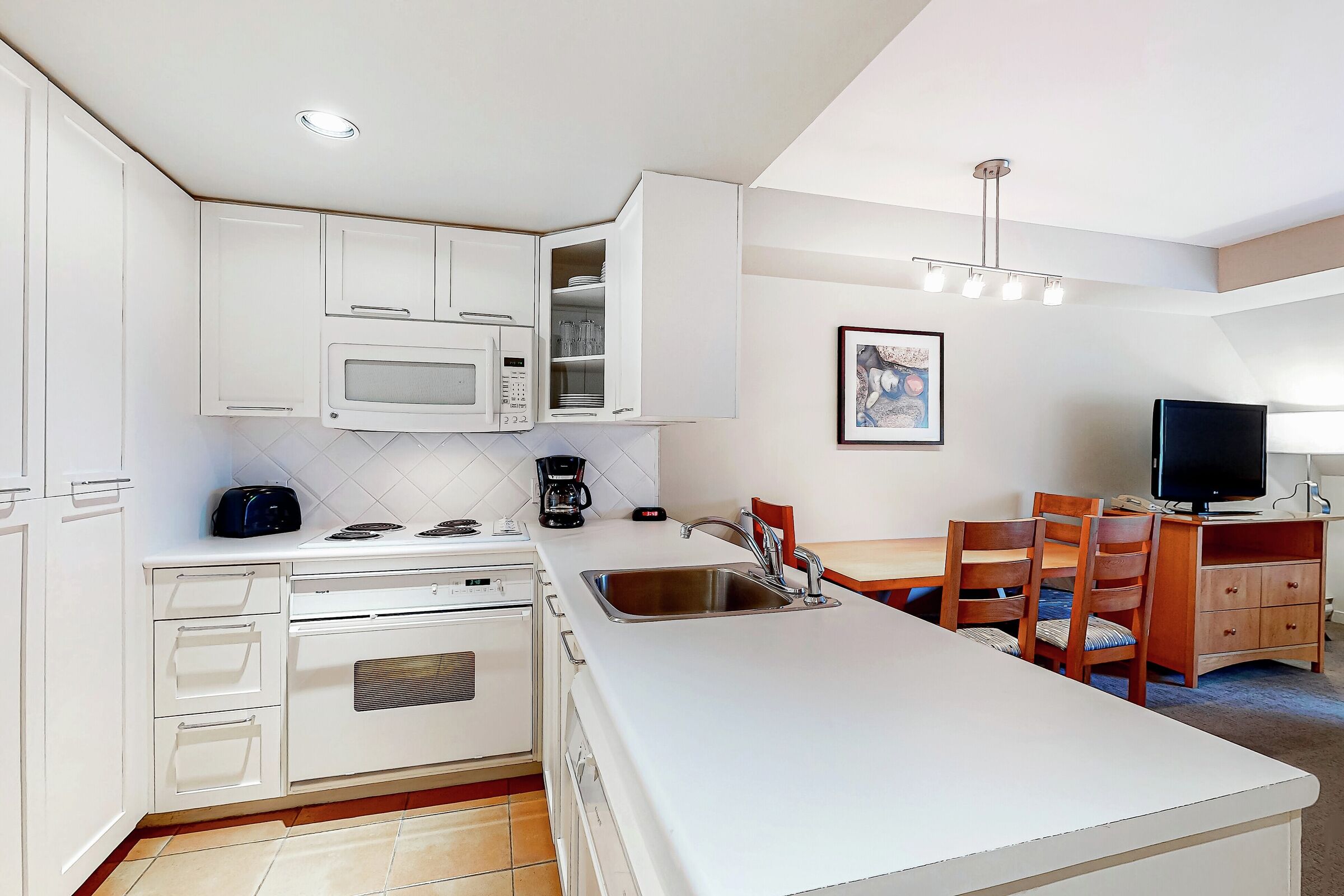 Studio Kitchen