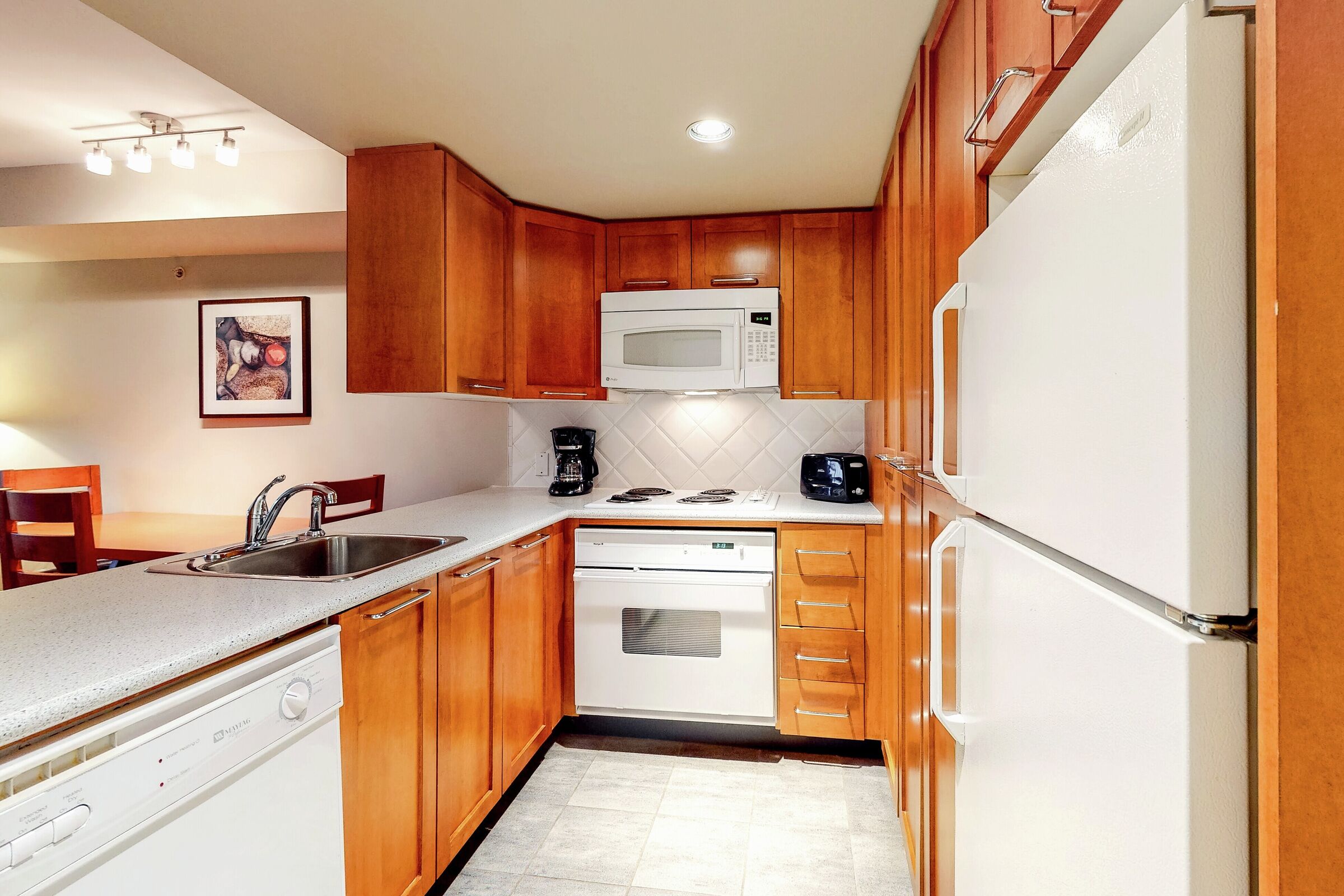 #411 - Studio Kitchen