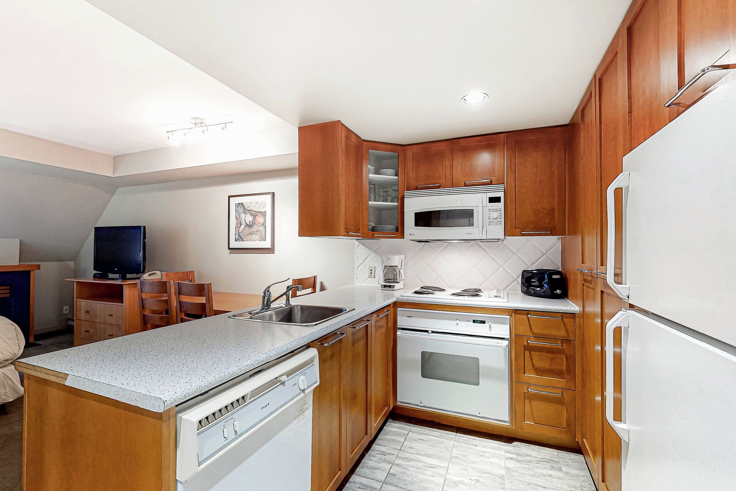 #516 - Studio Kitchen