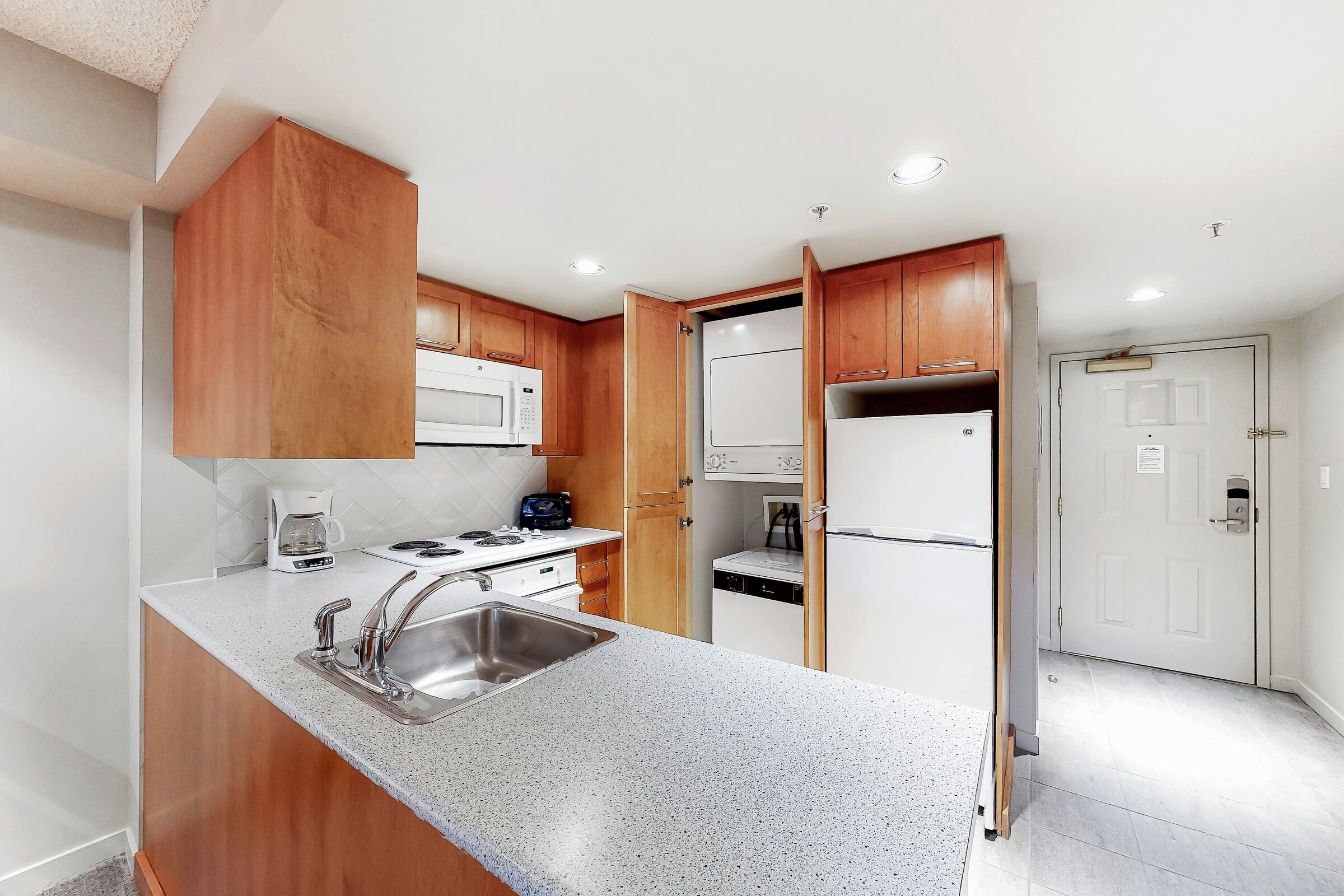 #507 - Studio Kitchen