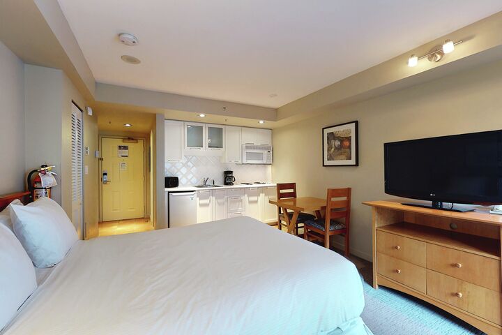 #315 - Studio Sleeping Area