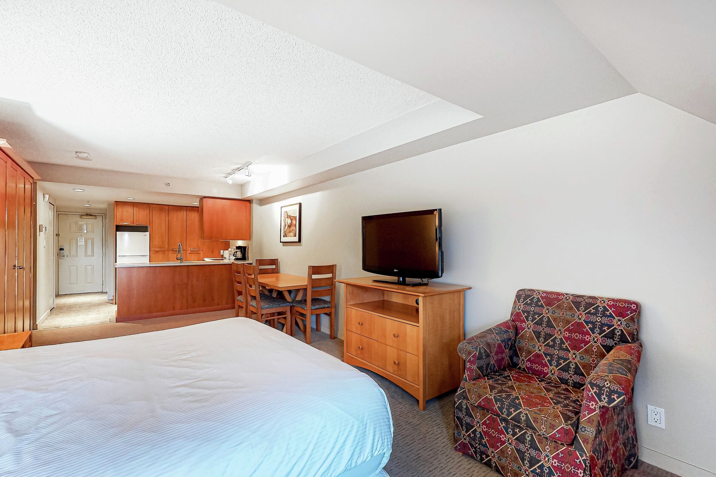 #510 - Studio Sleeping Area