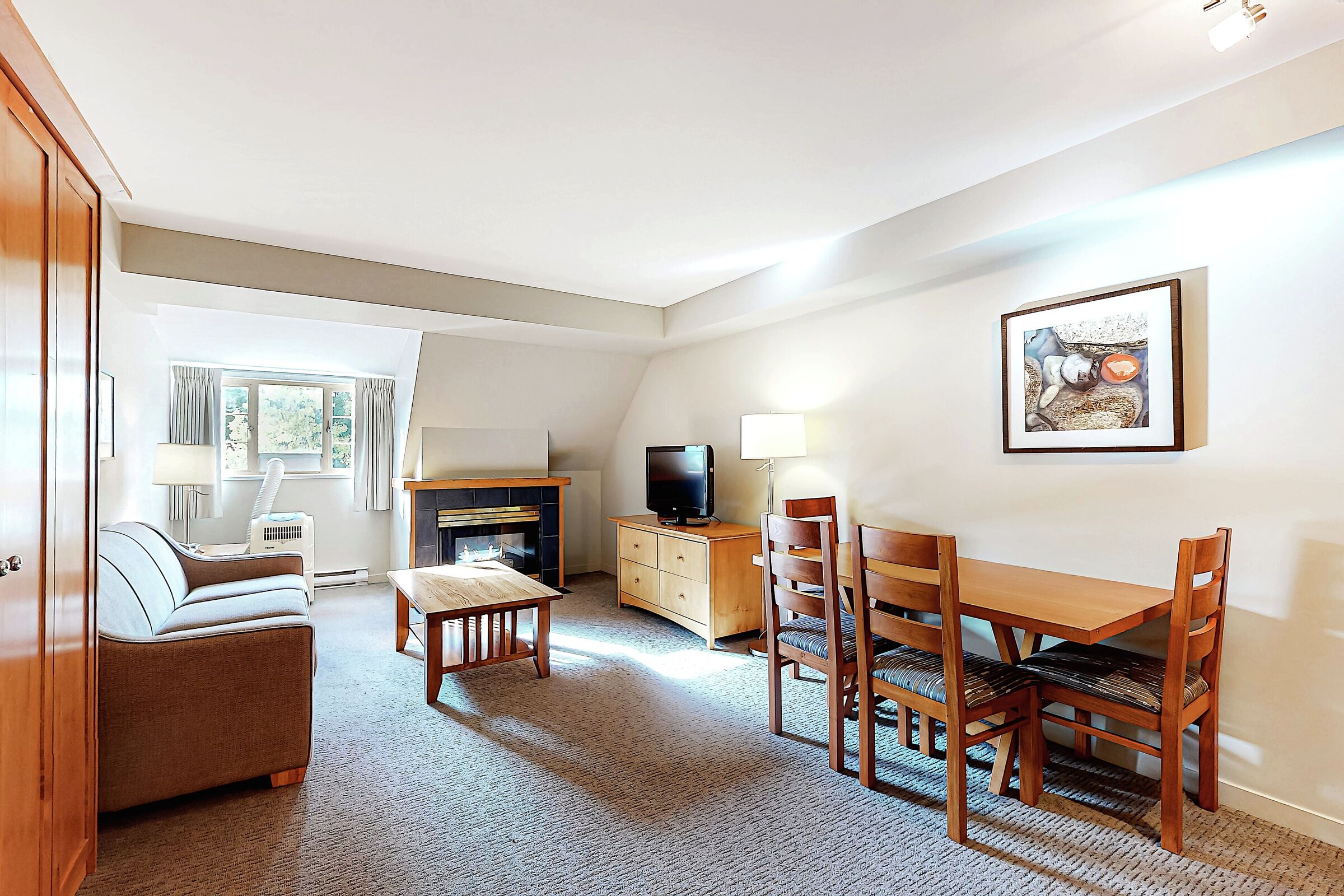 #503 - Living Area