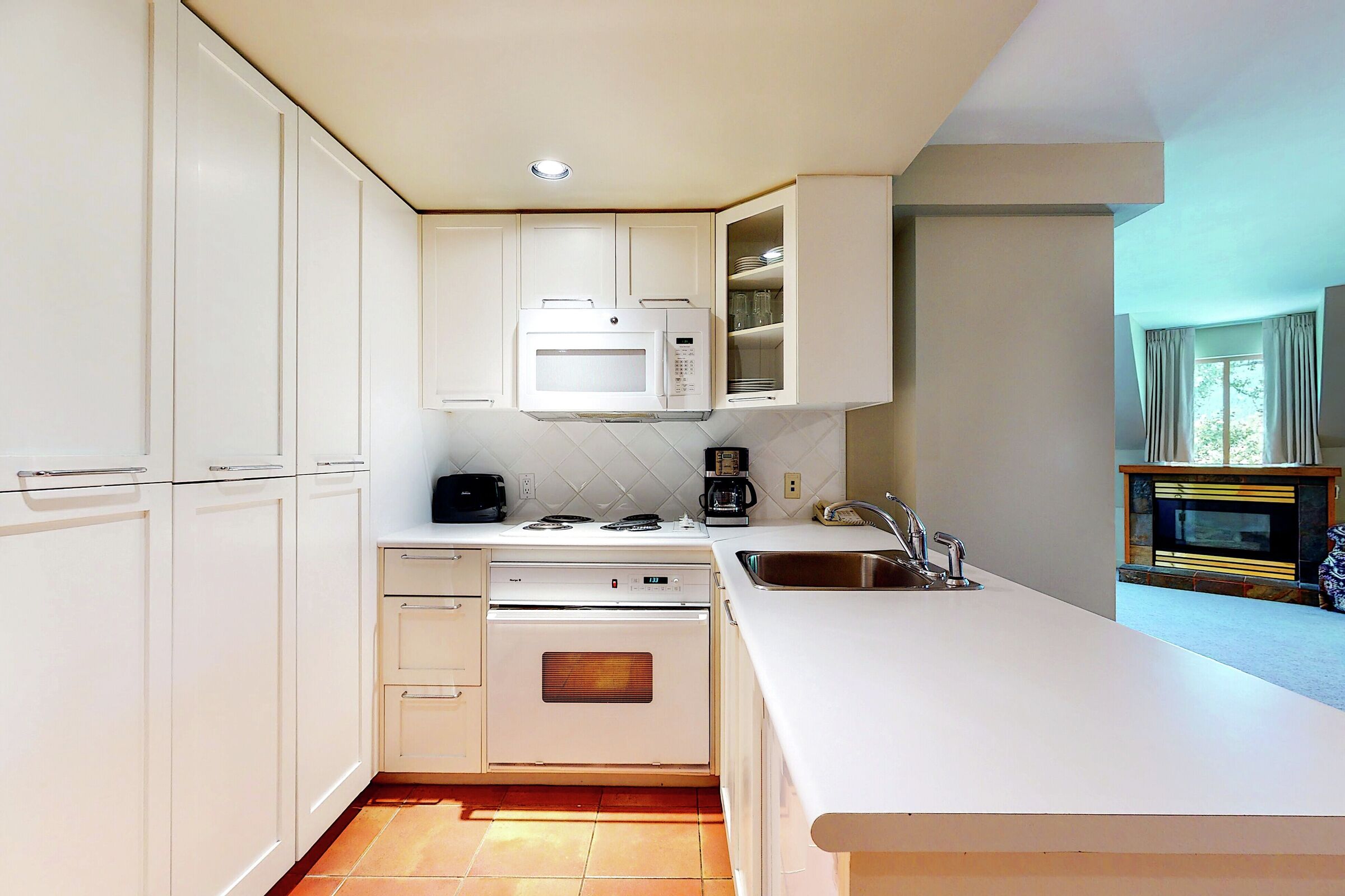 #420 - Kitchen