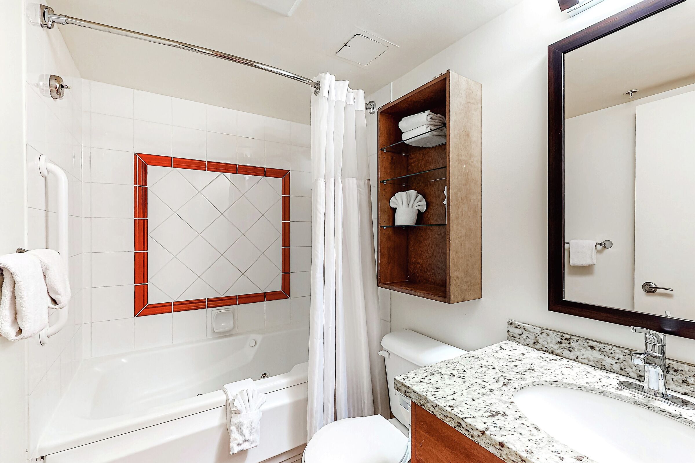 #512 - Bathroom
