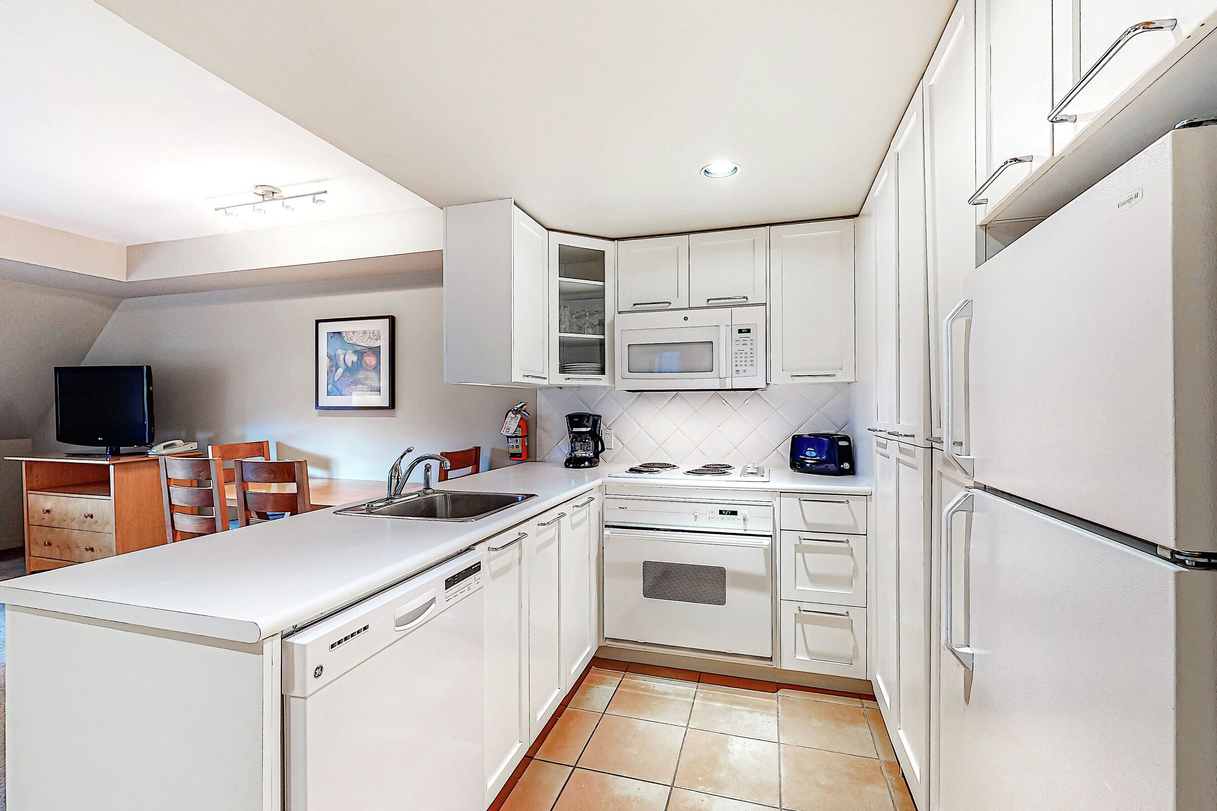 #512 - Kitchen