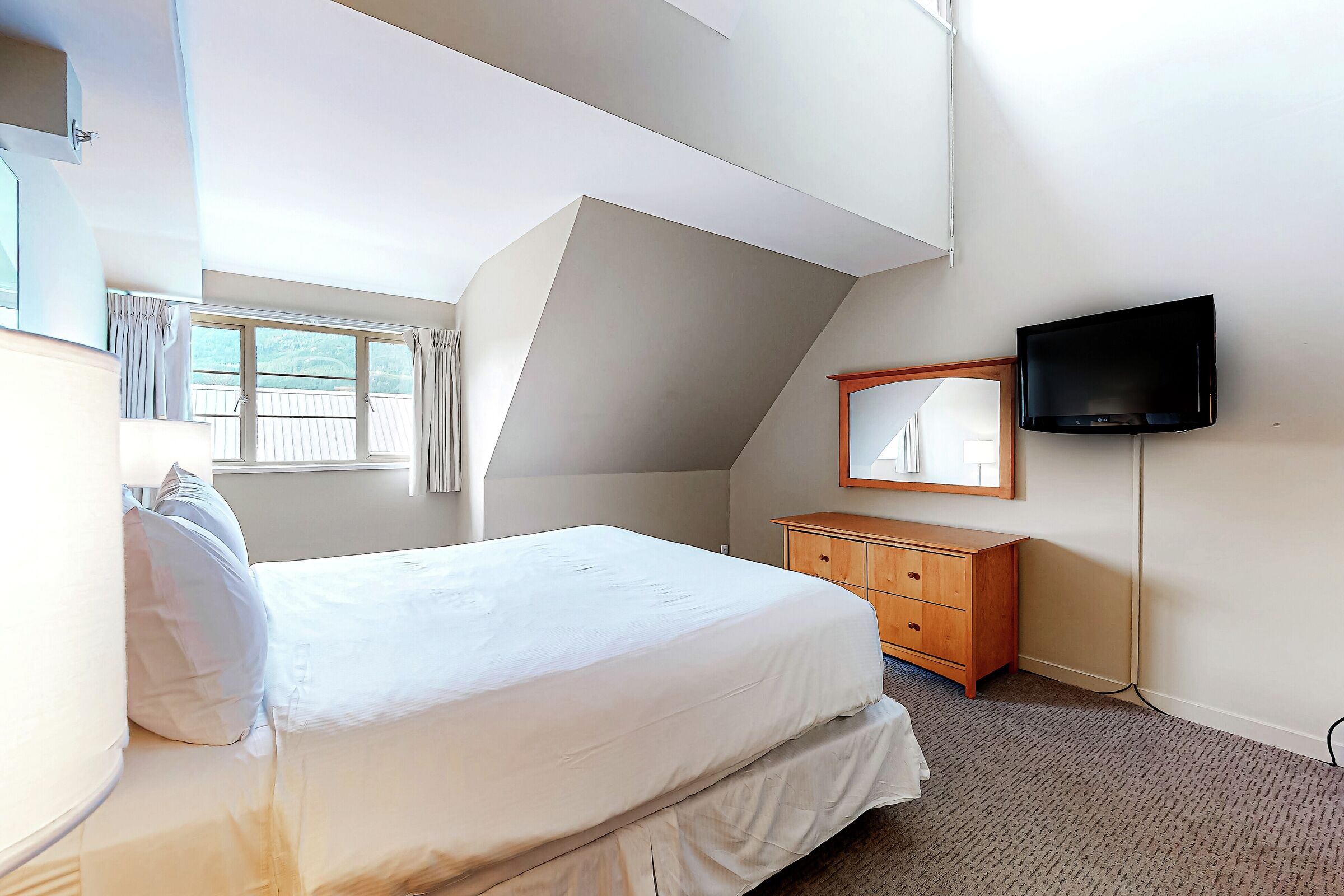#614 - Bedroom
