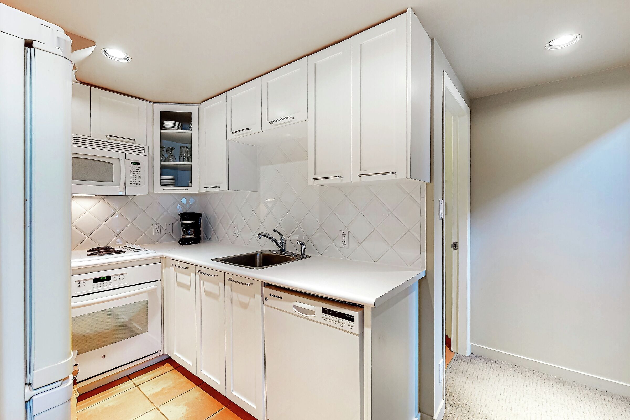 #614 - Kitchen