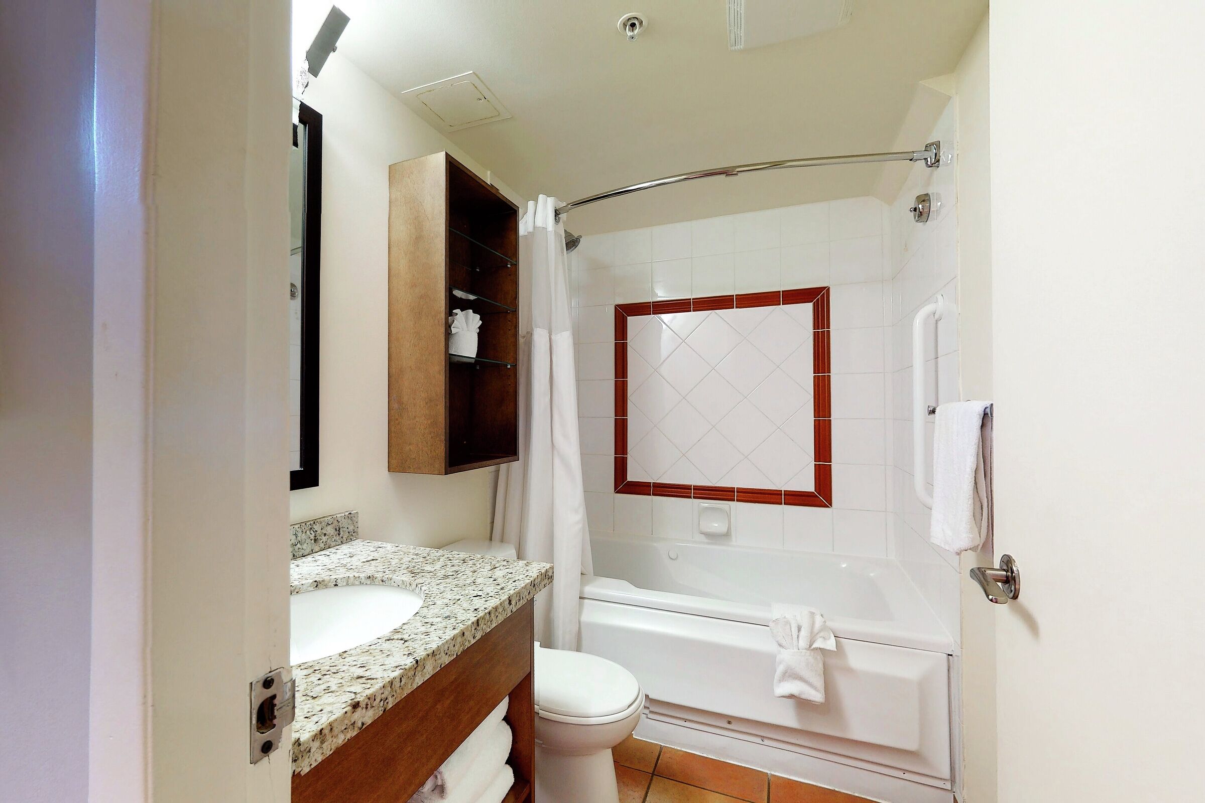 #613 - Studio Bathroom