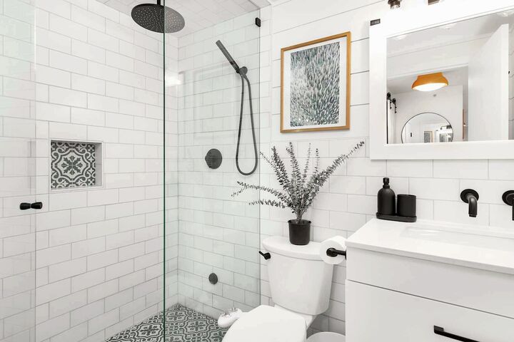 #12 - Bathroom