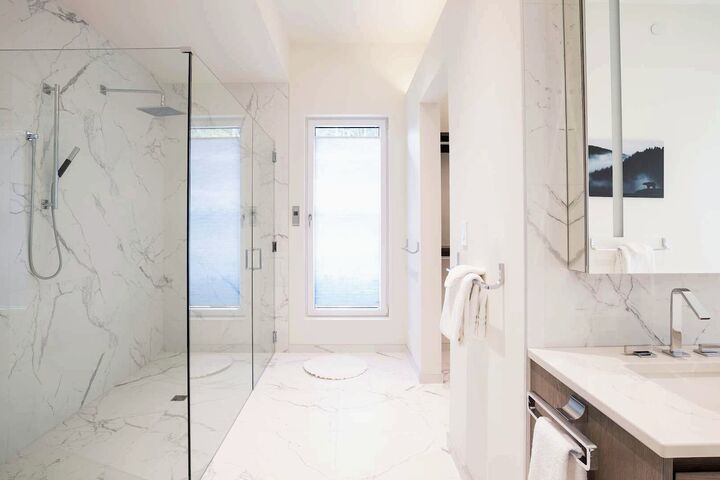 3 Bdrm 3.5 Bath HT - Master Ensuite Bathroom